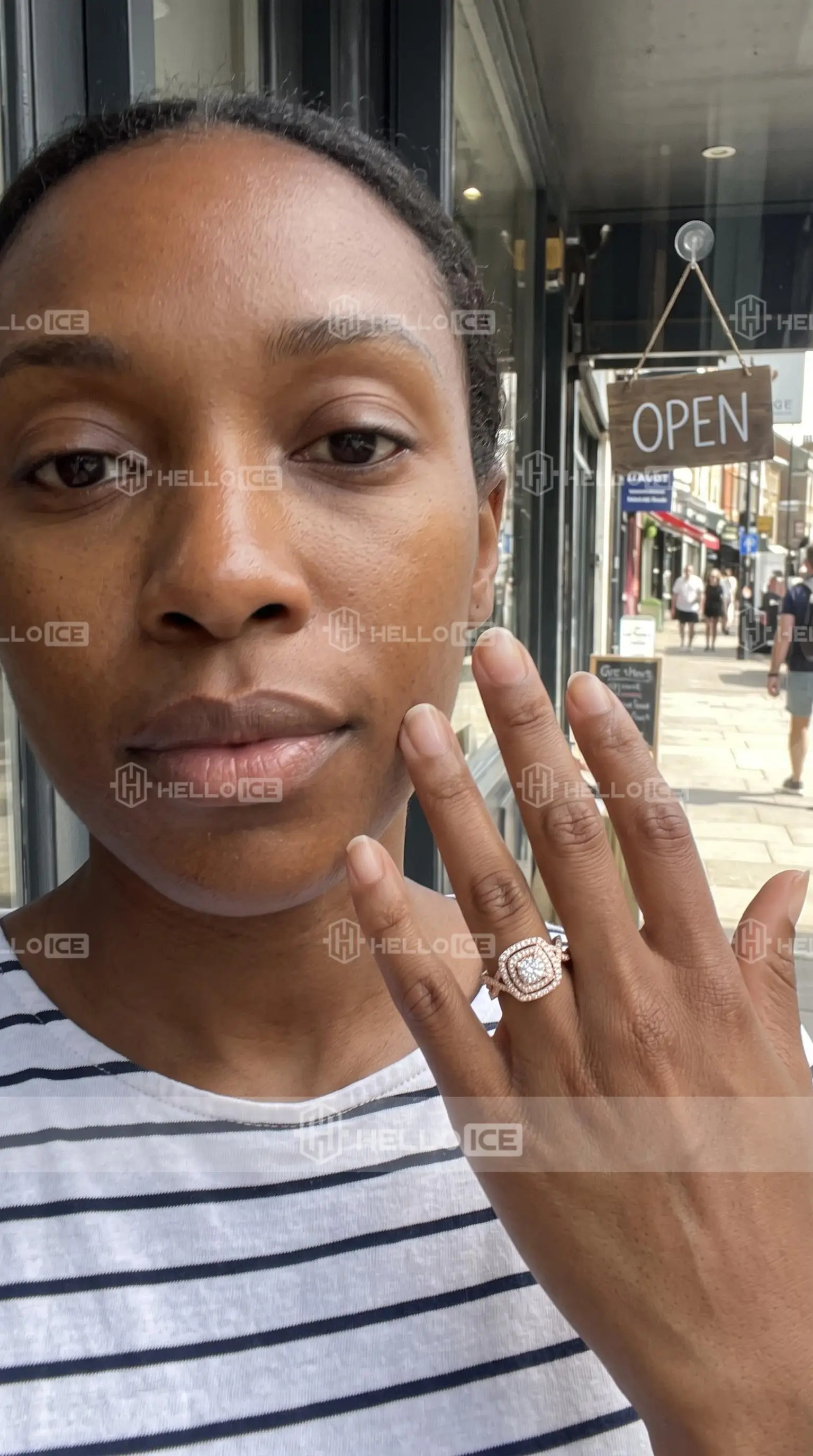 Helloice Review Image