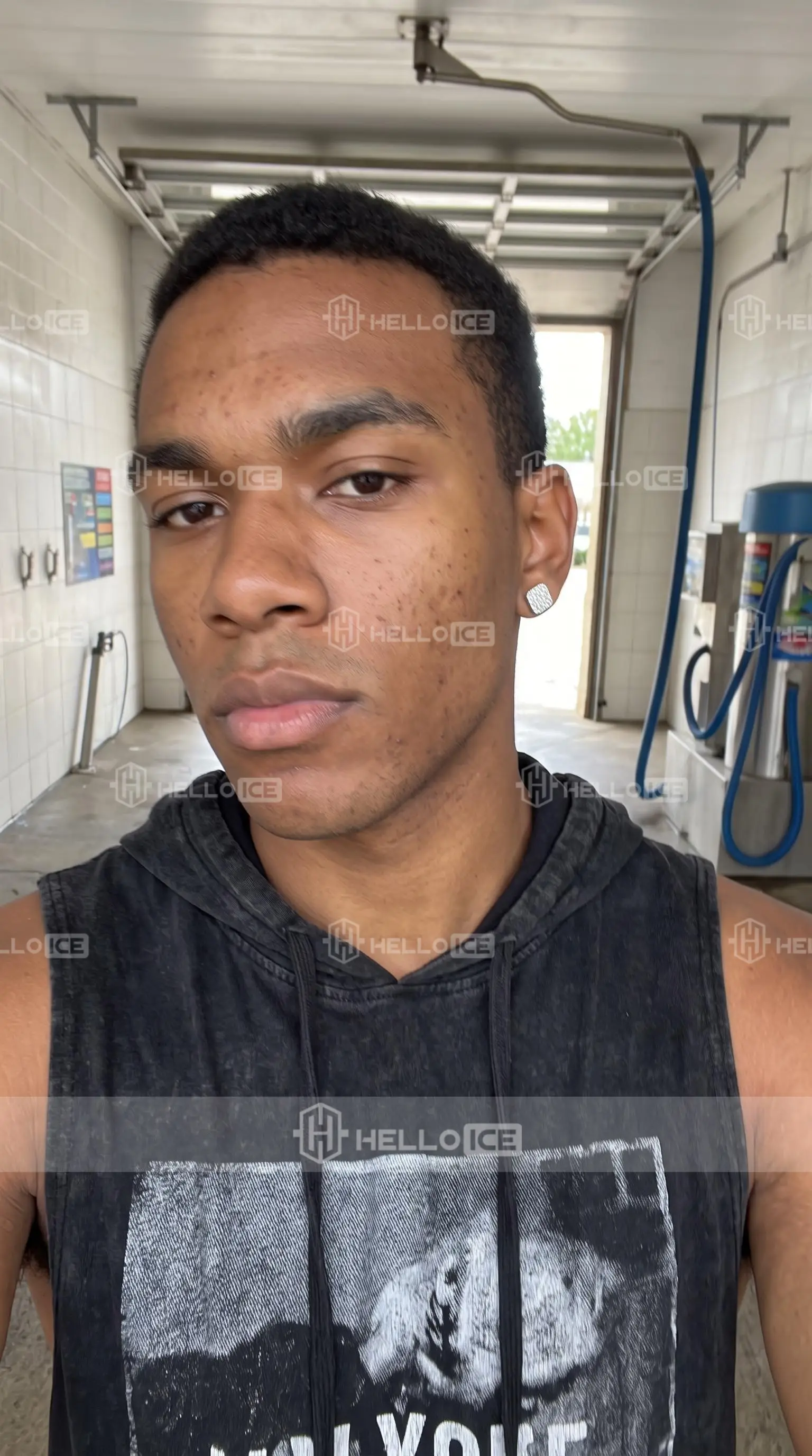 Helloice Review Image