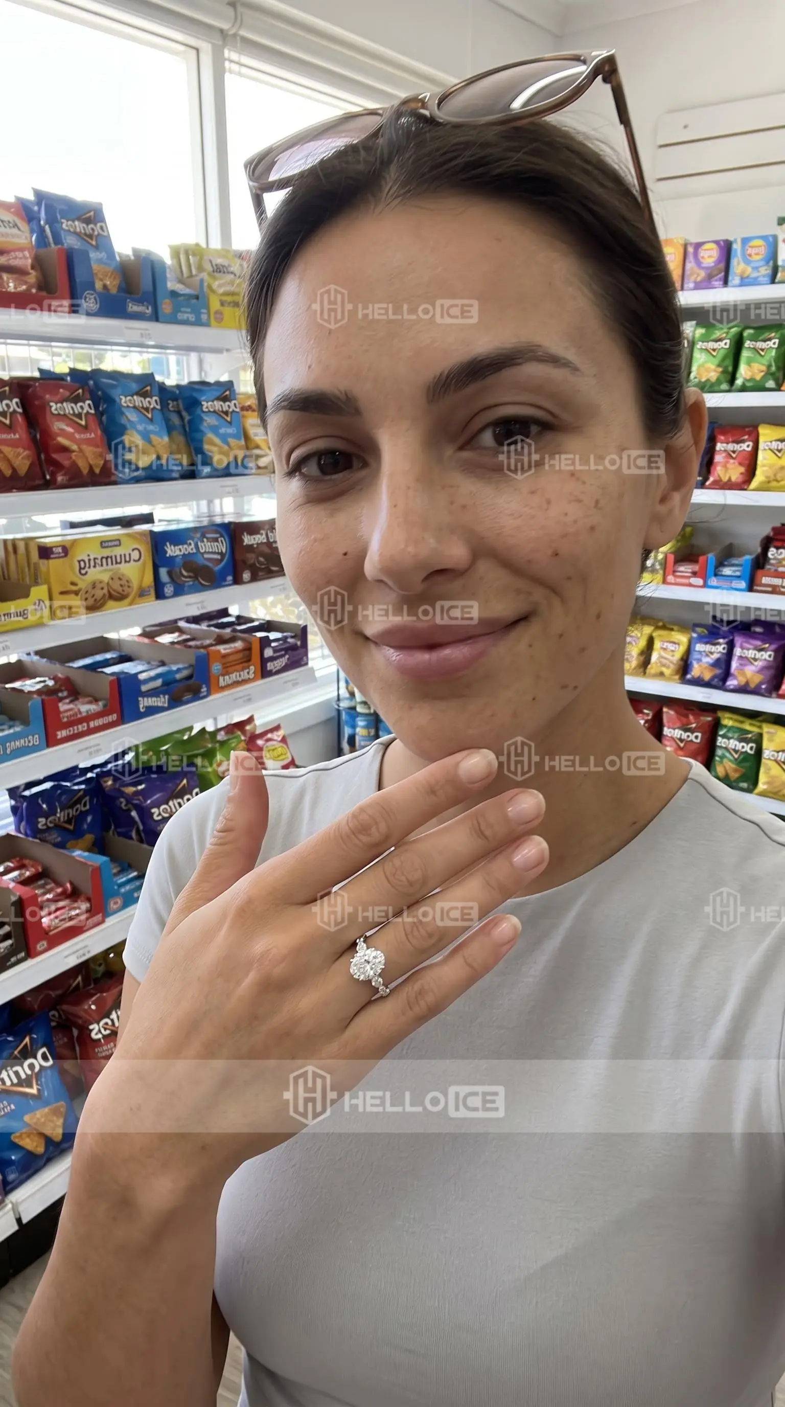 Helloice Review Image