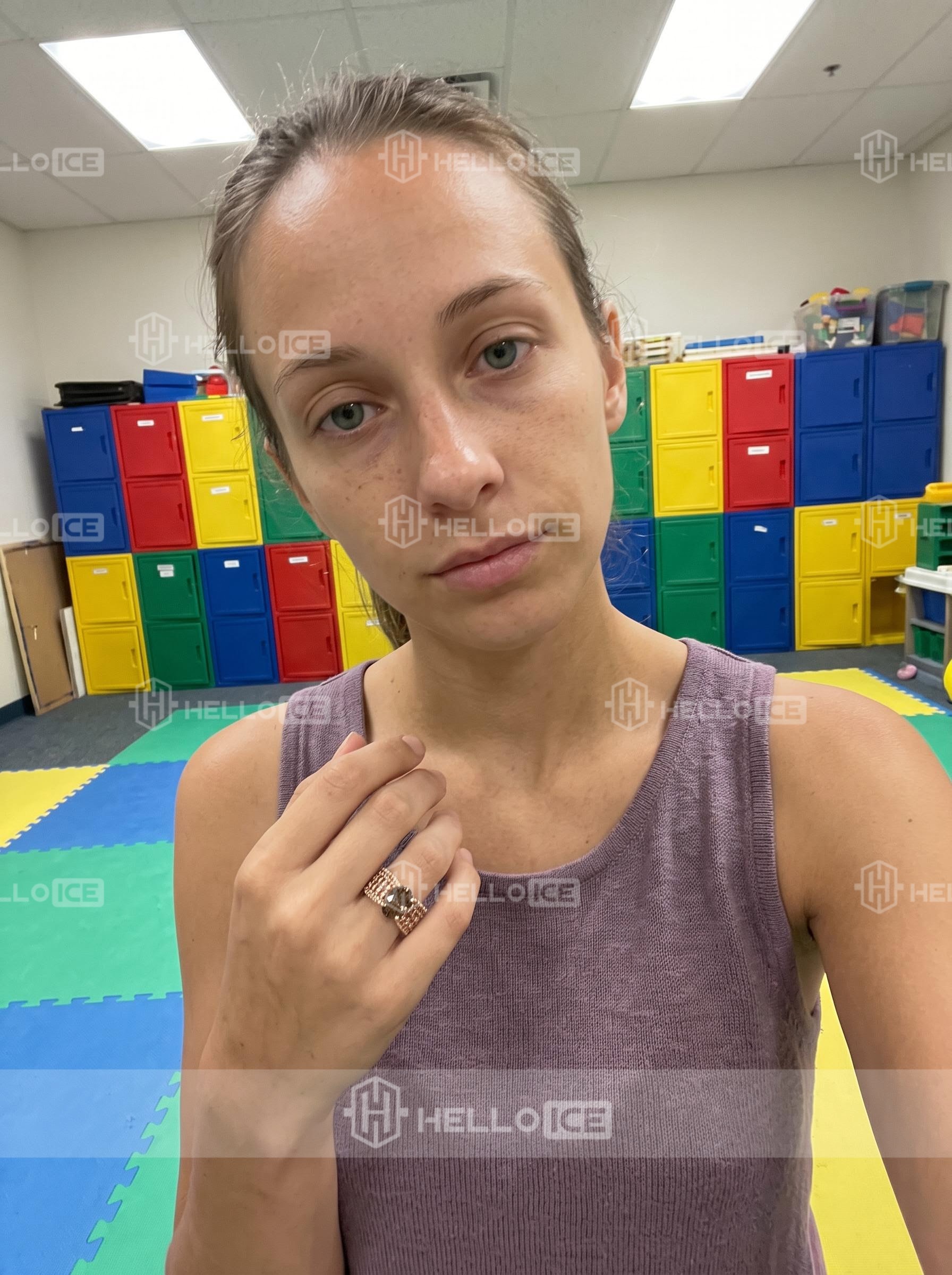 Helloice Review Image
