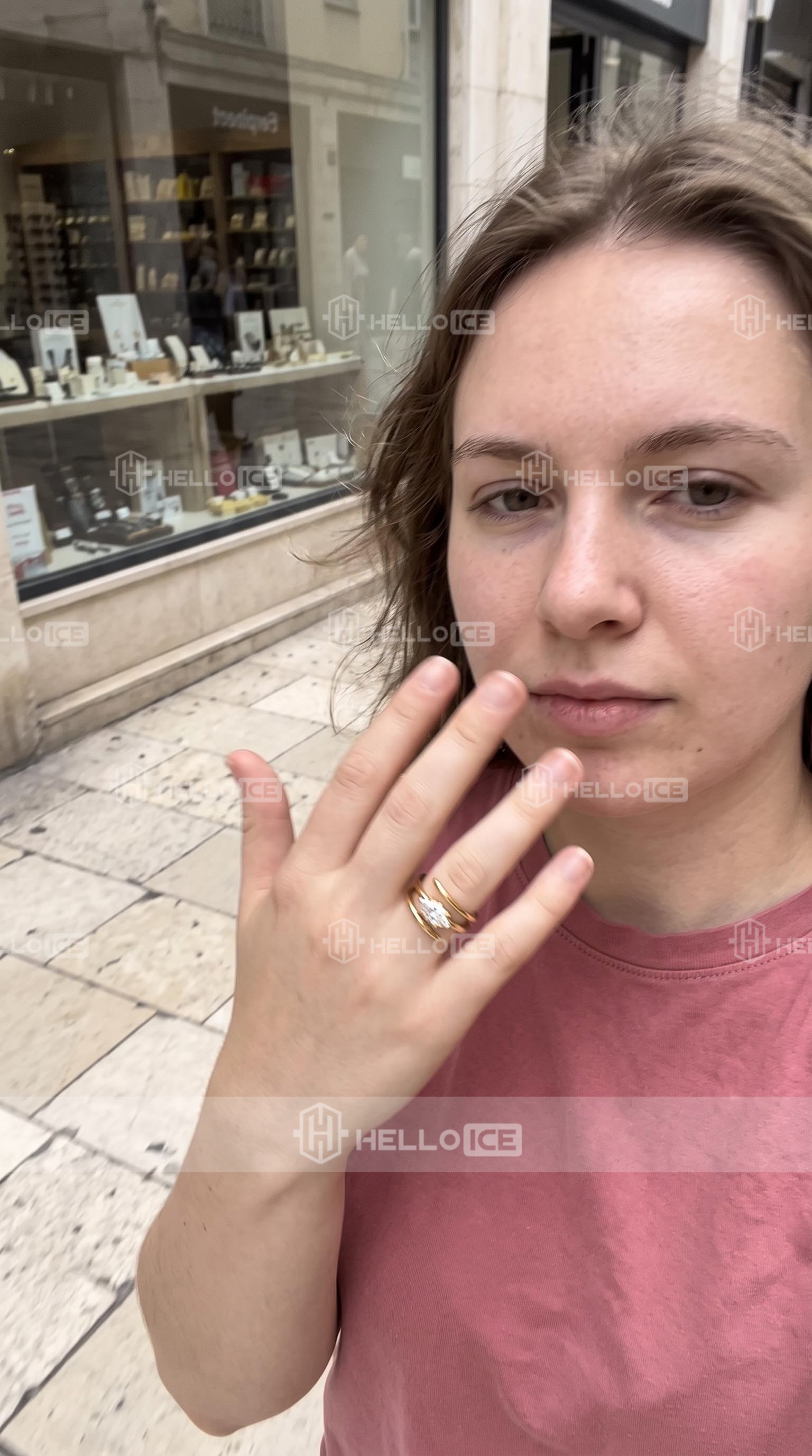 Helloice Review Image