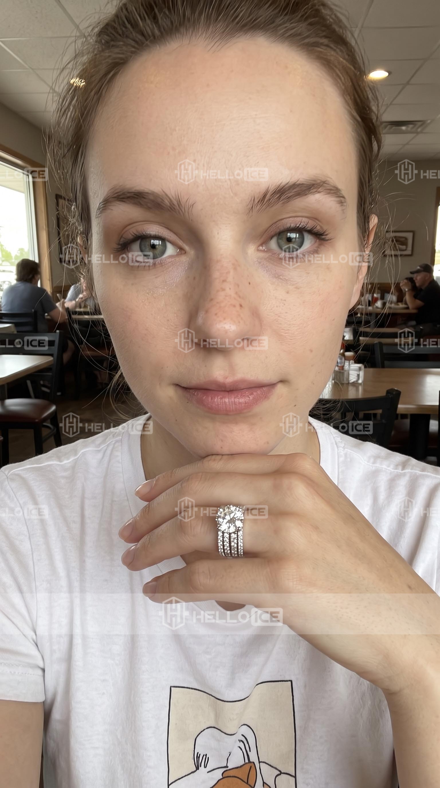 Helloice Review Image