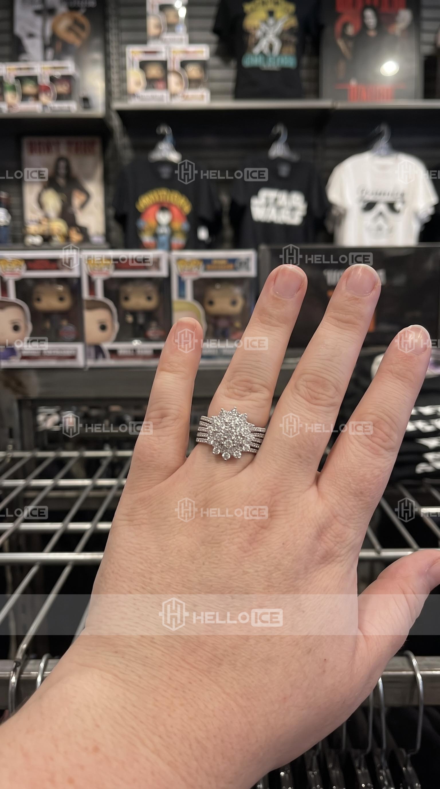 Helloice Review Image