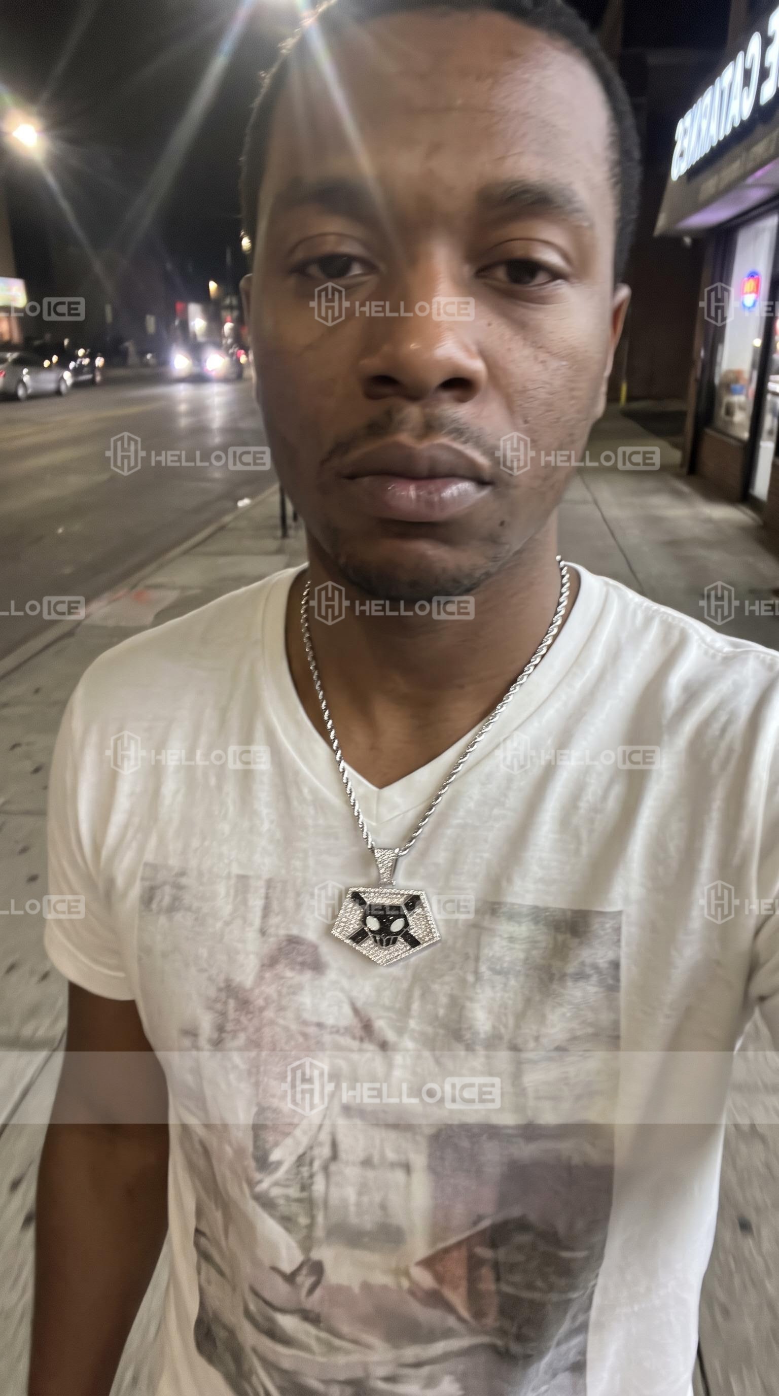 Helloice Review Image