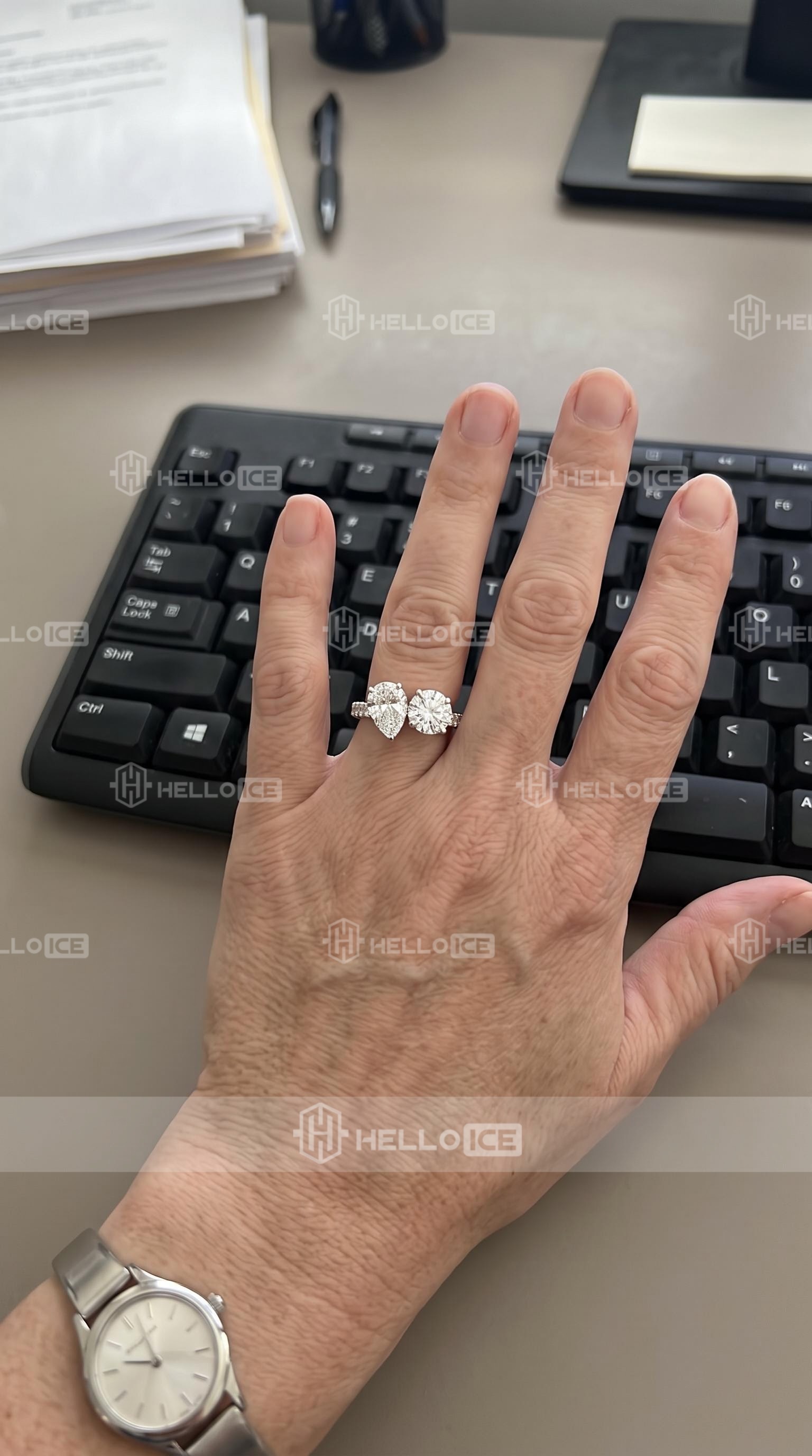 Helloice Review Image
