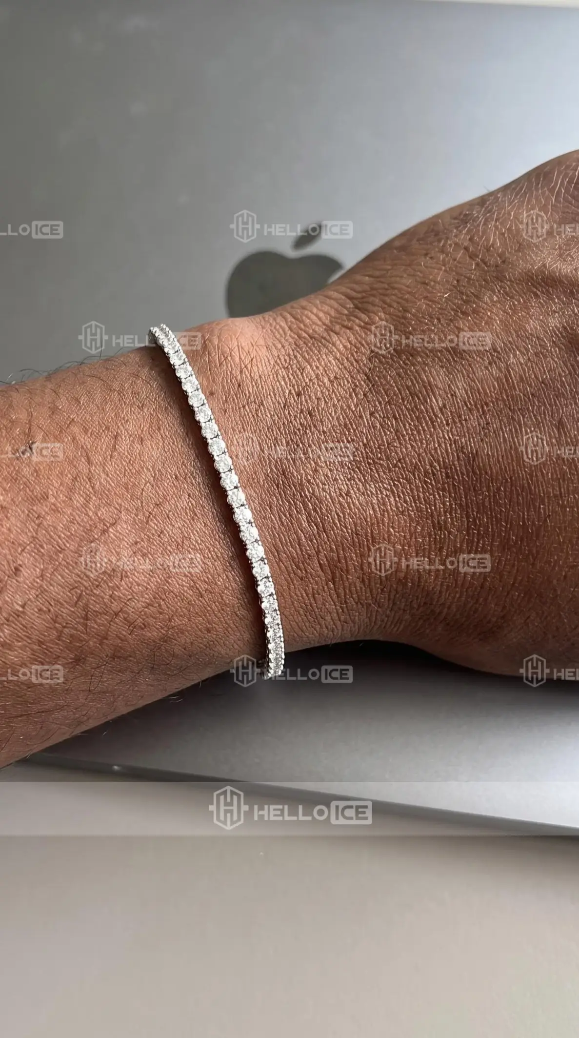 Helloice Review Image