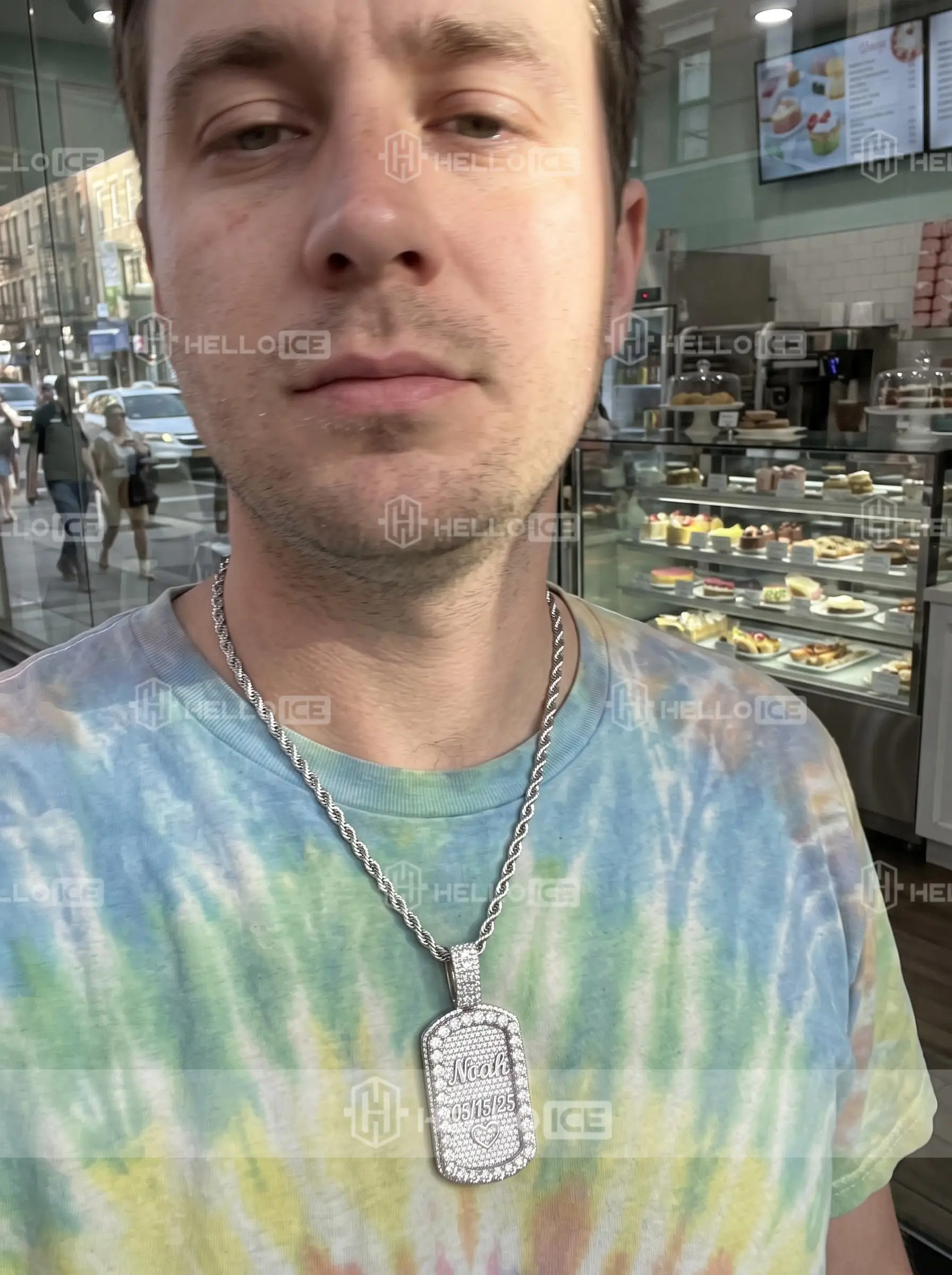 Helloice Review Image