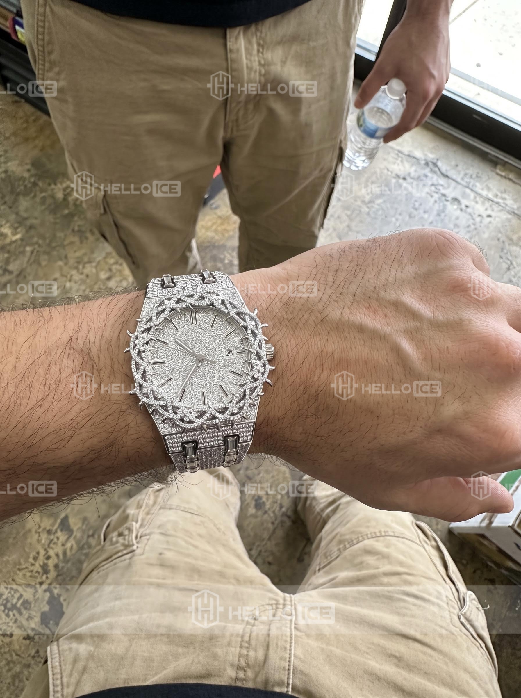 Helloice Review Image