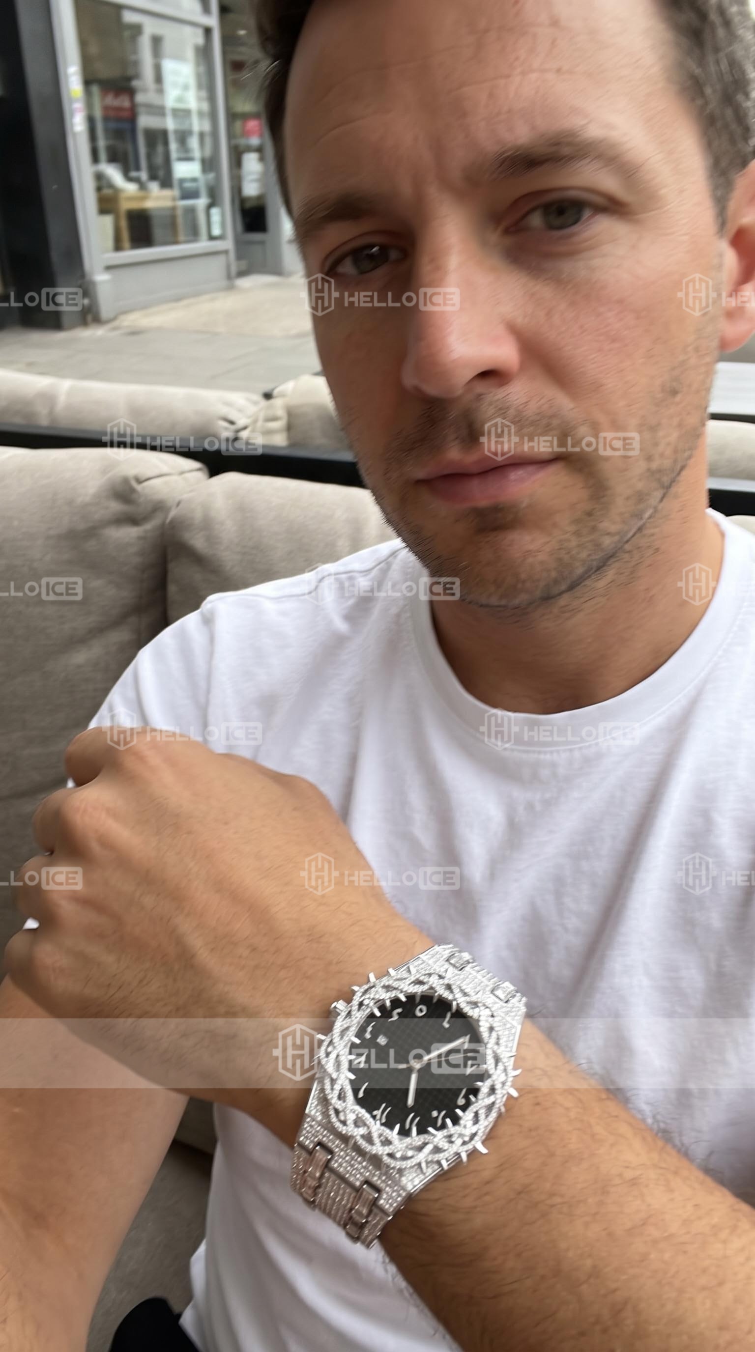Helloice Review Image