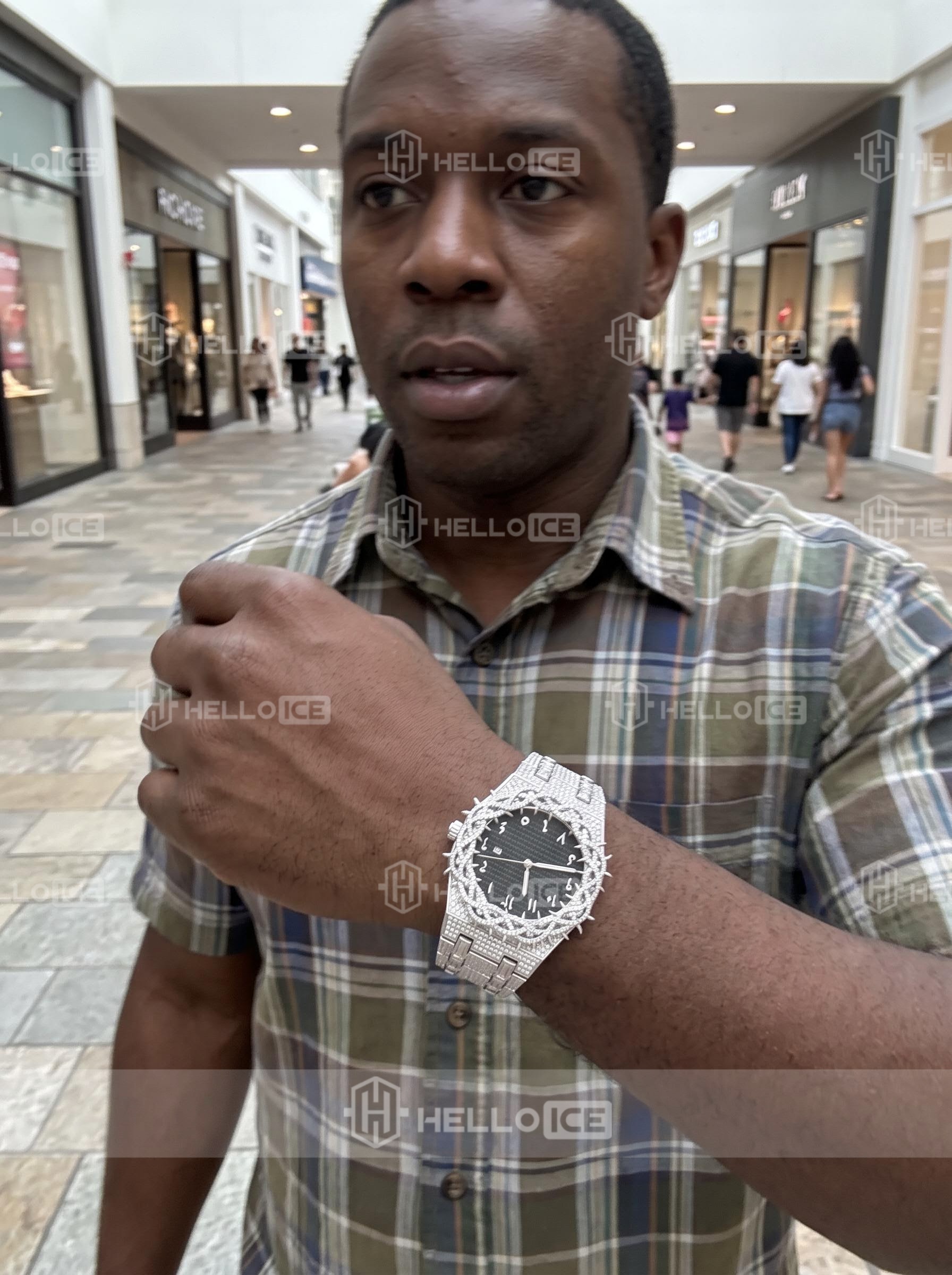 Helloice Review Image