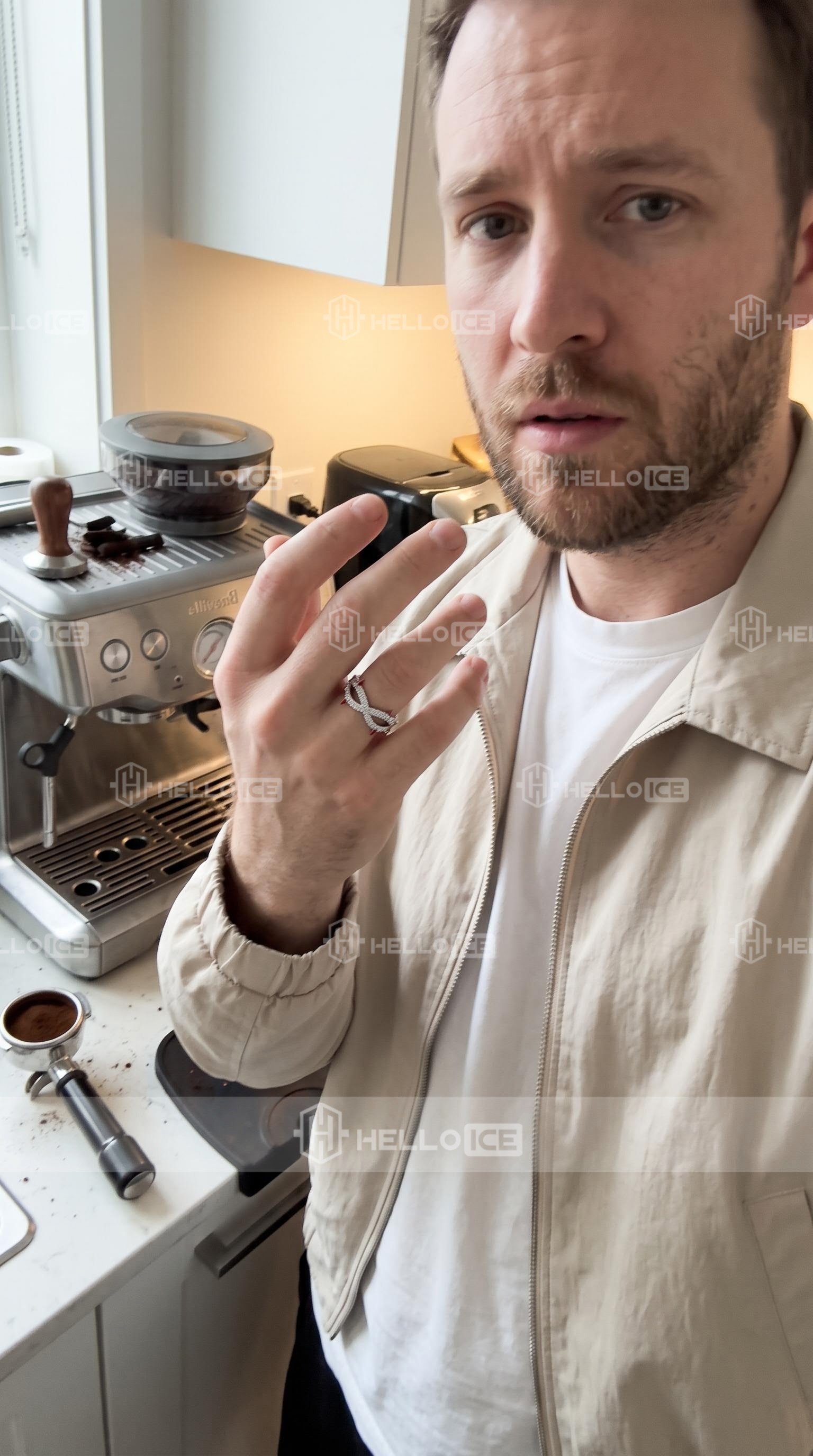 Helloice Review Image