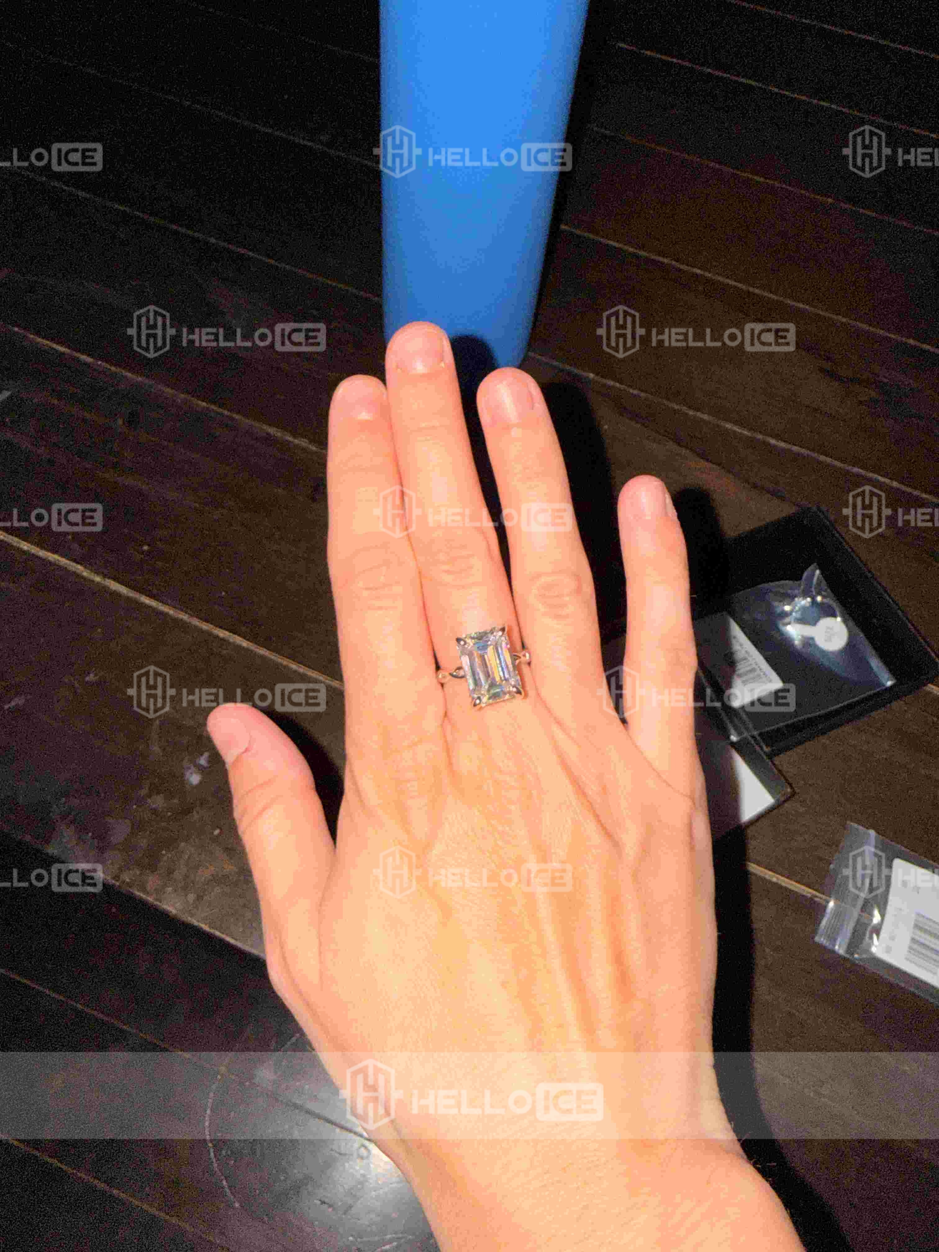 Helloice Review Image