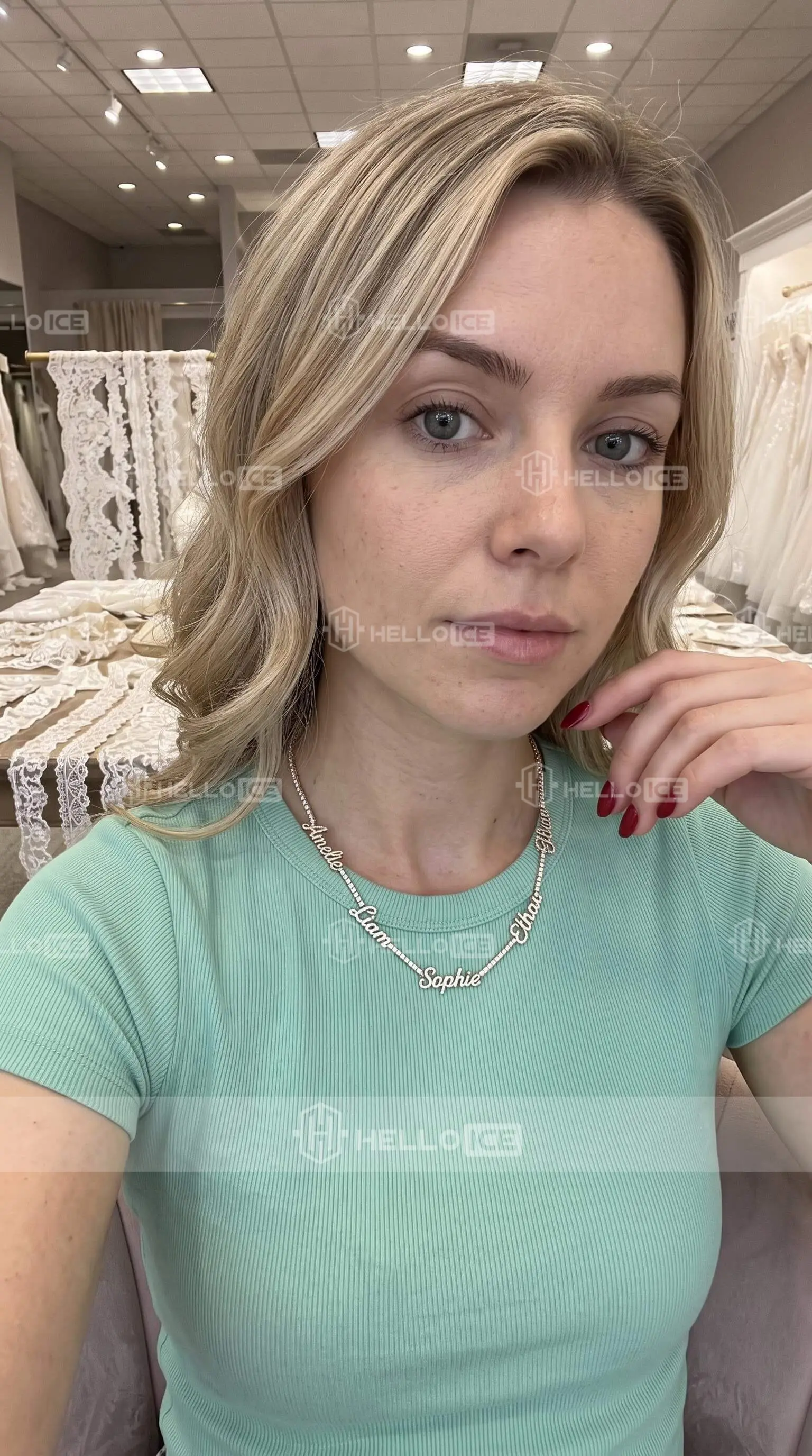 Helloice Review Image