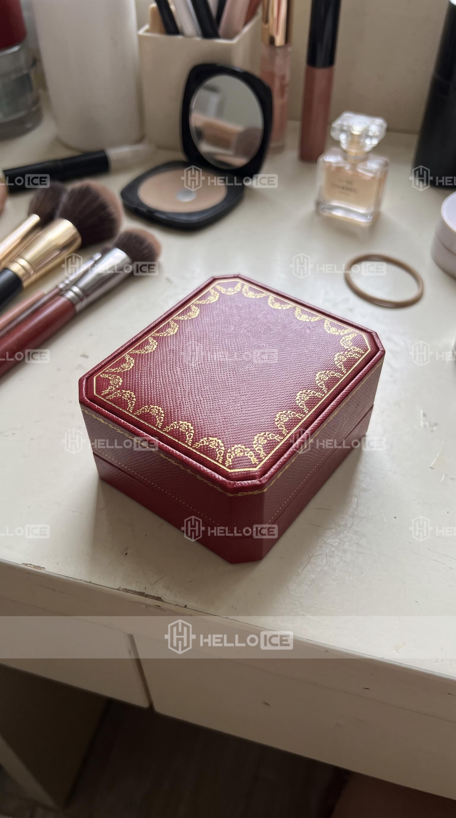 Helloice Review Image