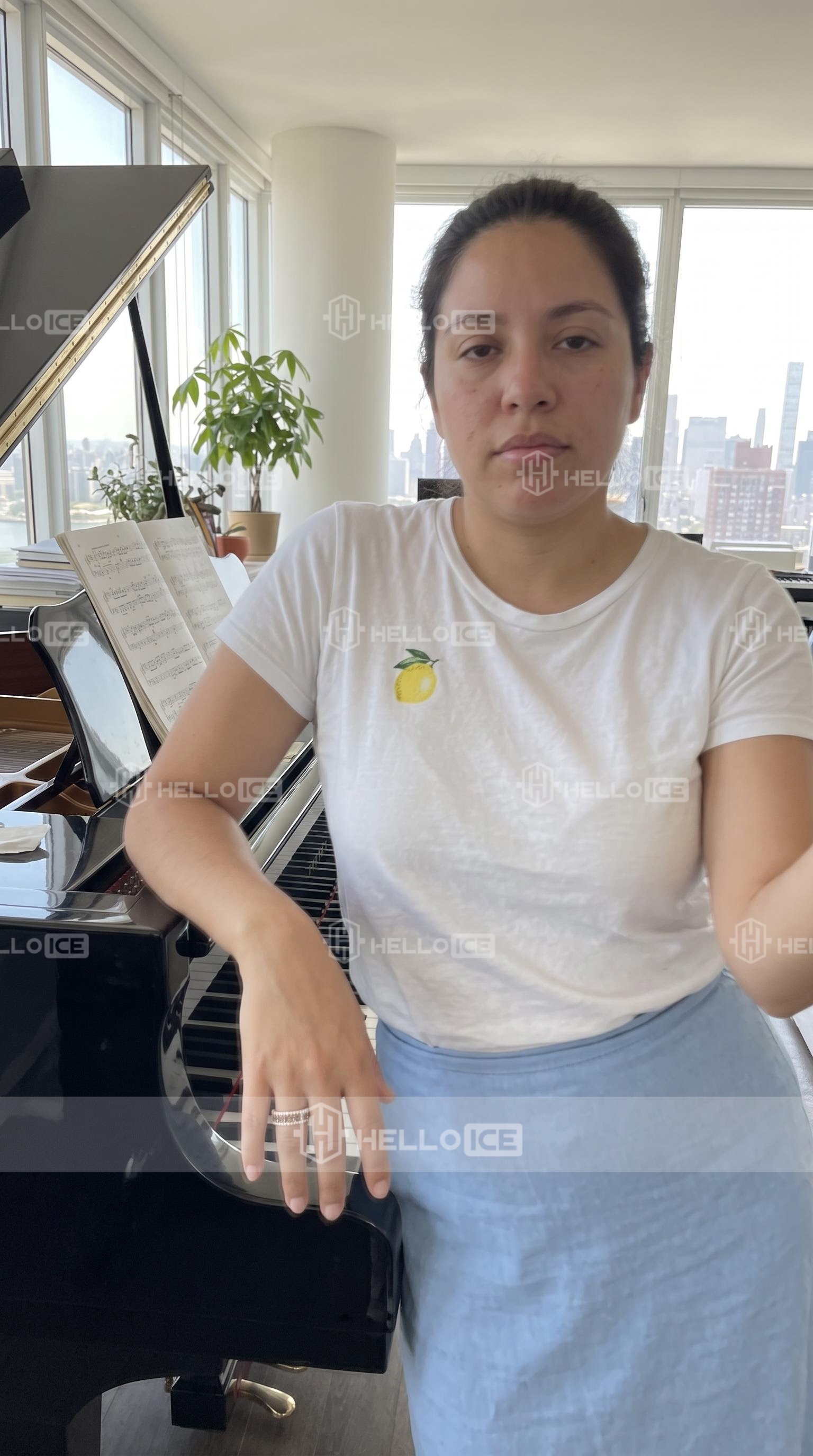 Helloice Review Image