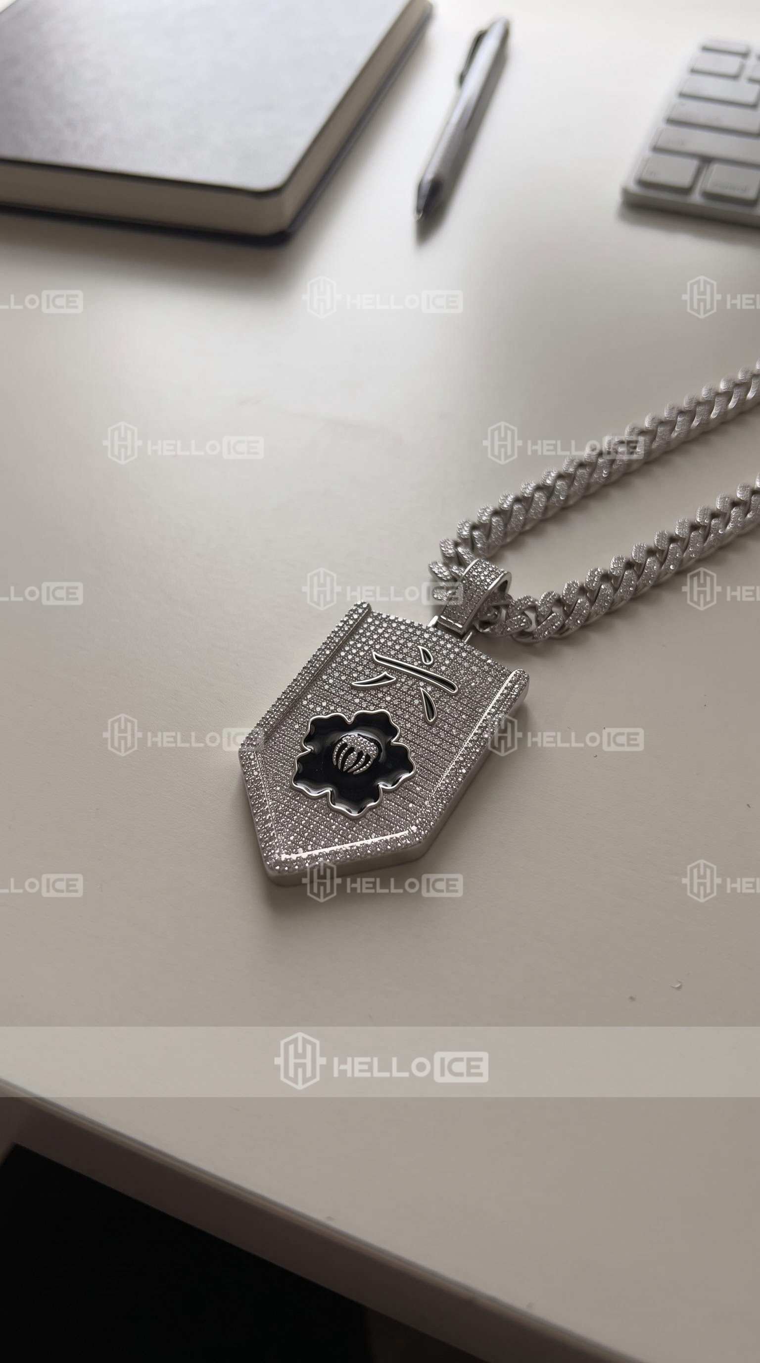 Helloice Review Image