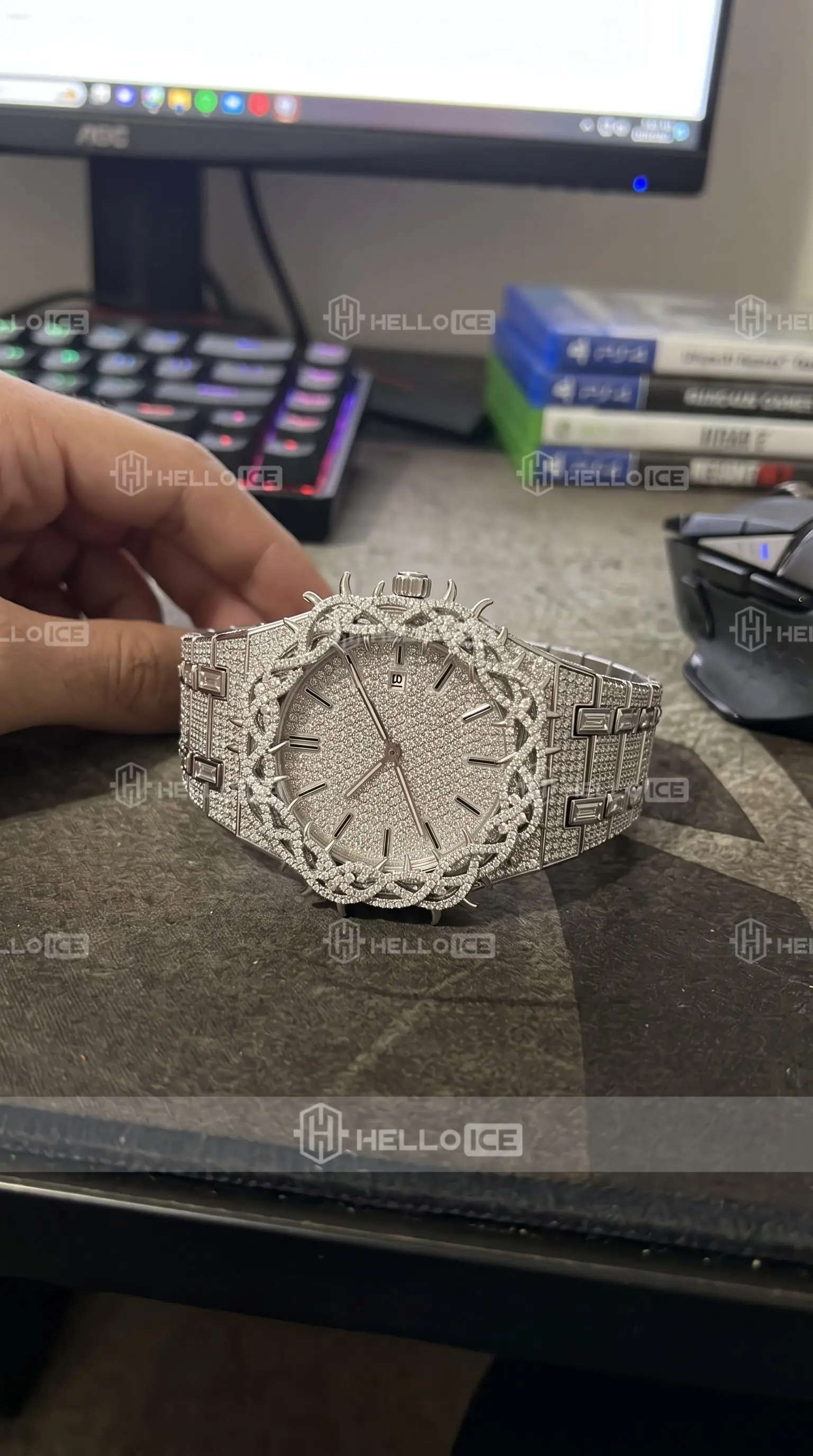Helloice Review Image