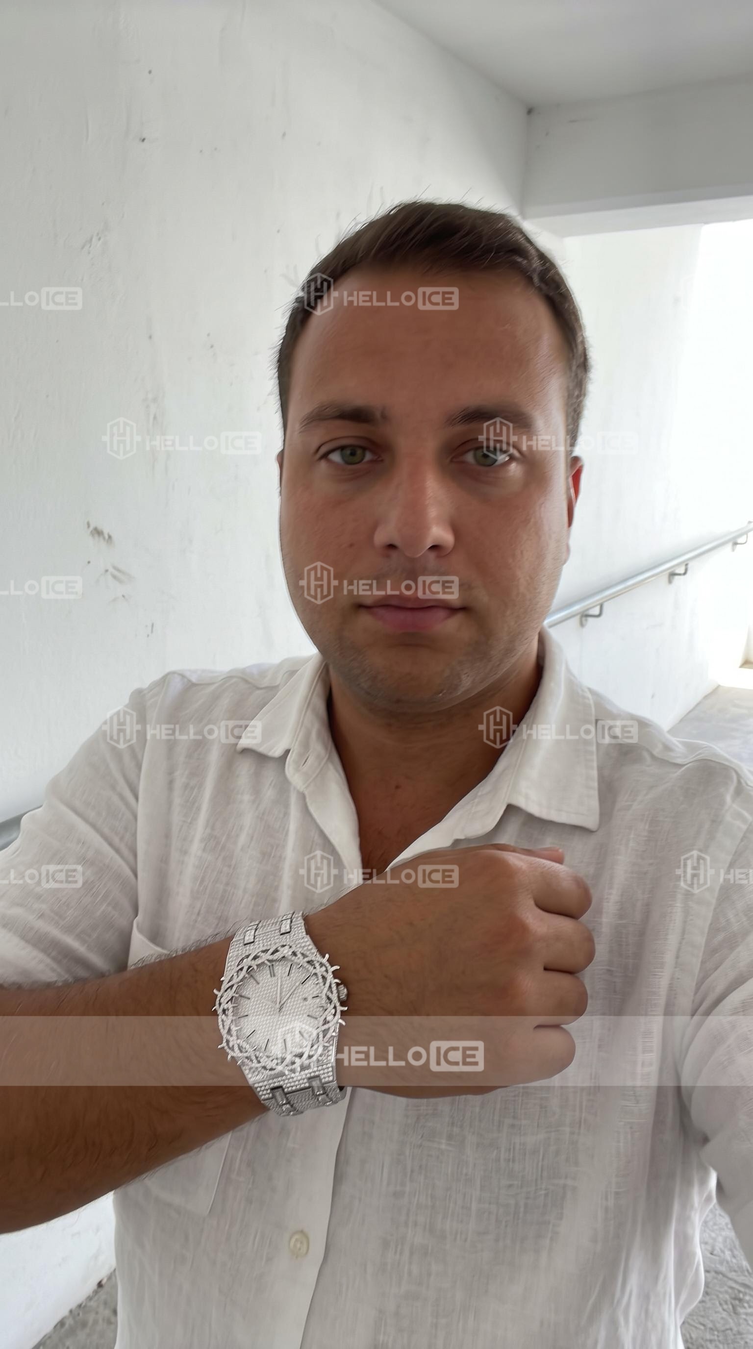 Helloice Review Image