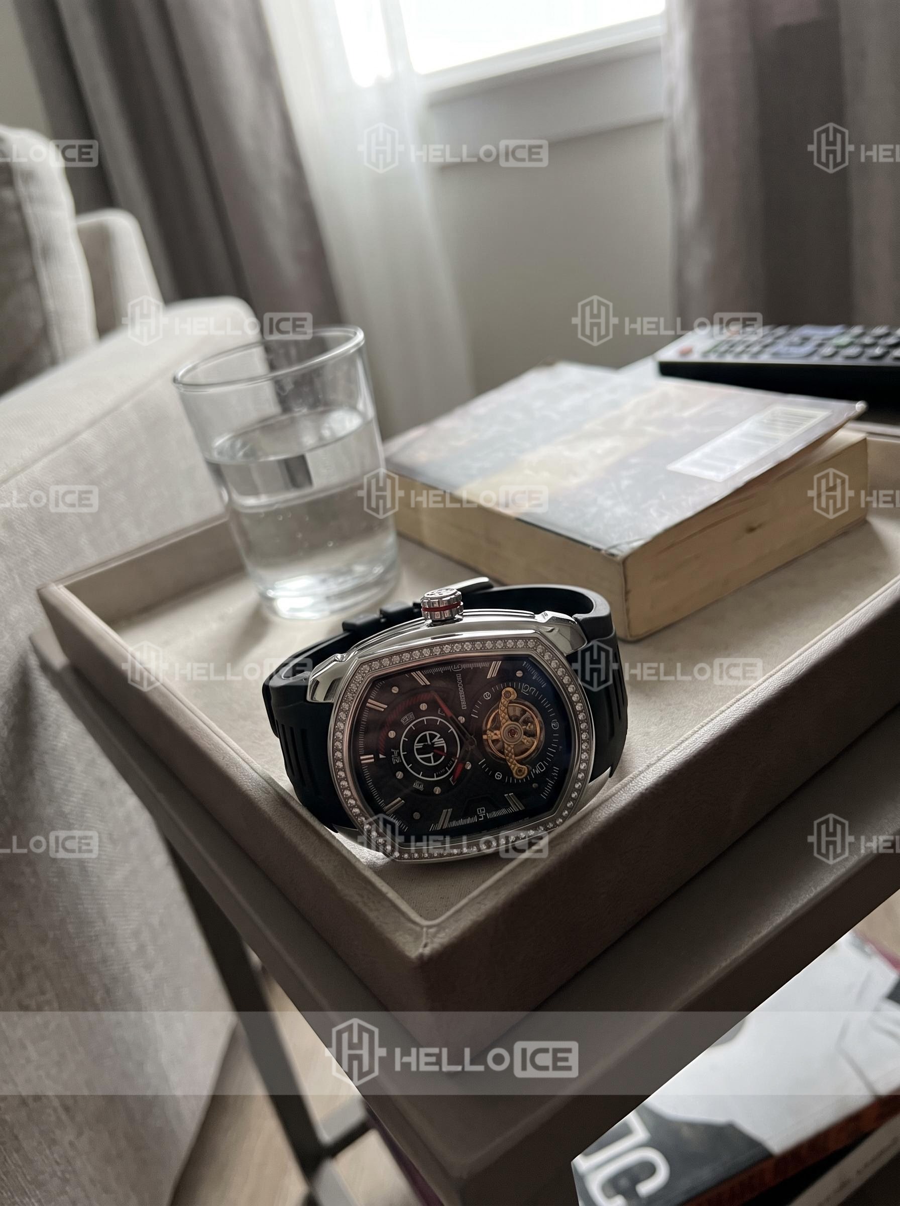 Helloice Review Image