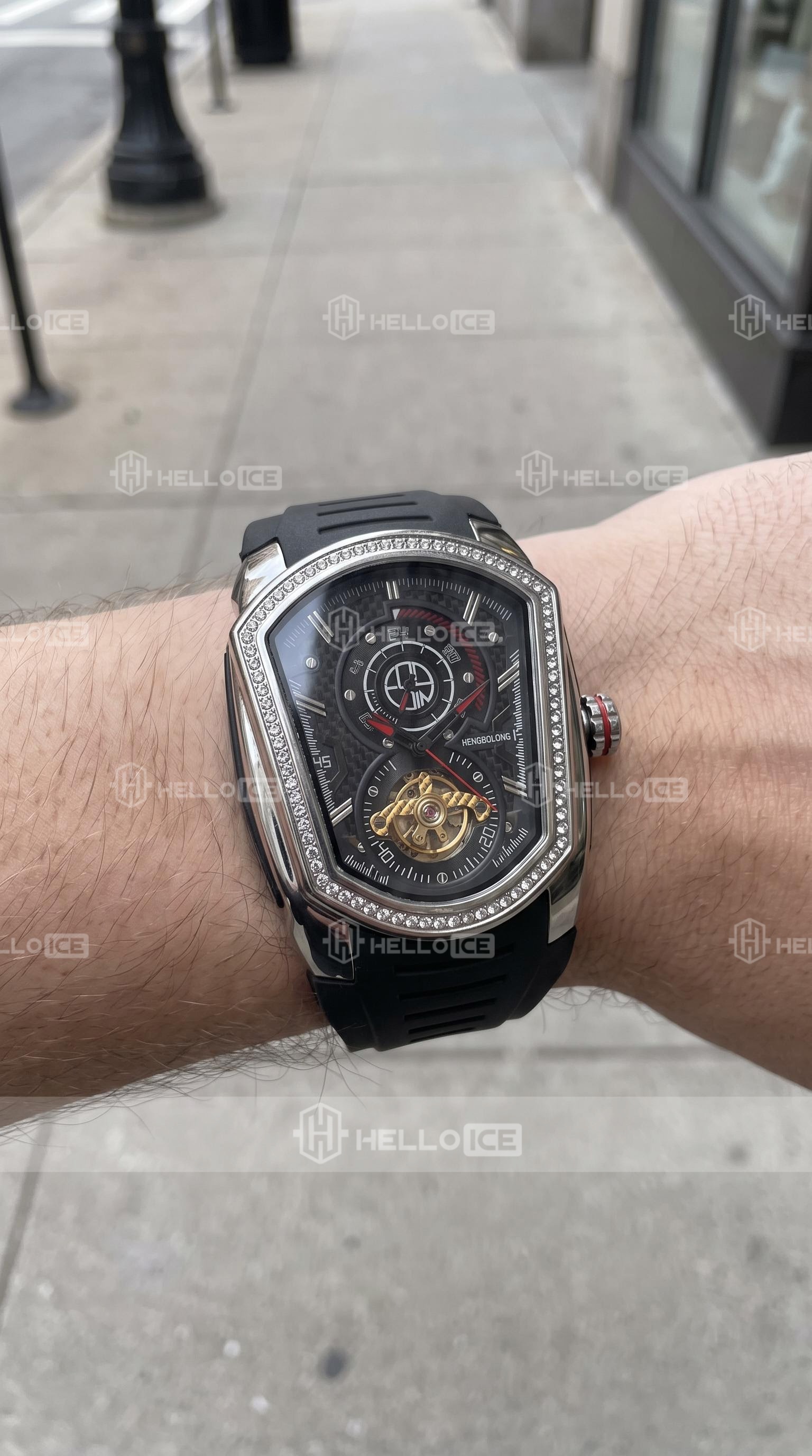 Helloice Review Image