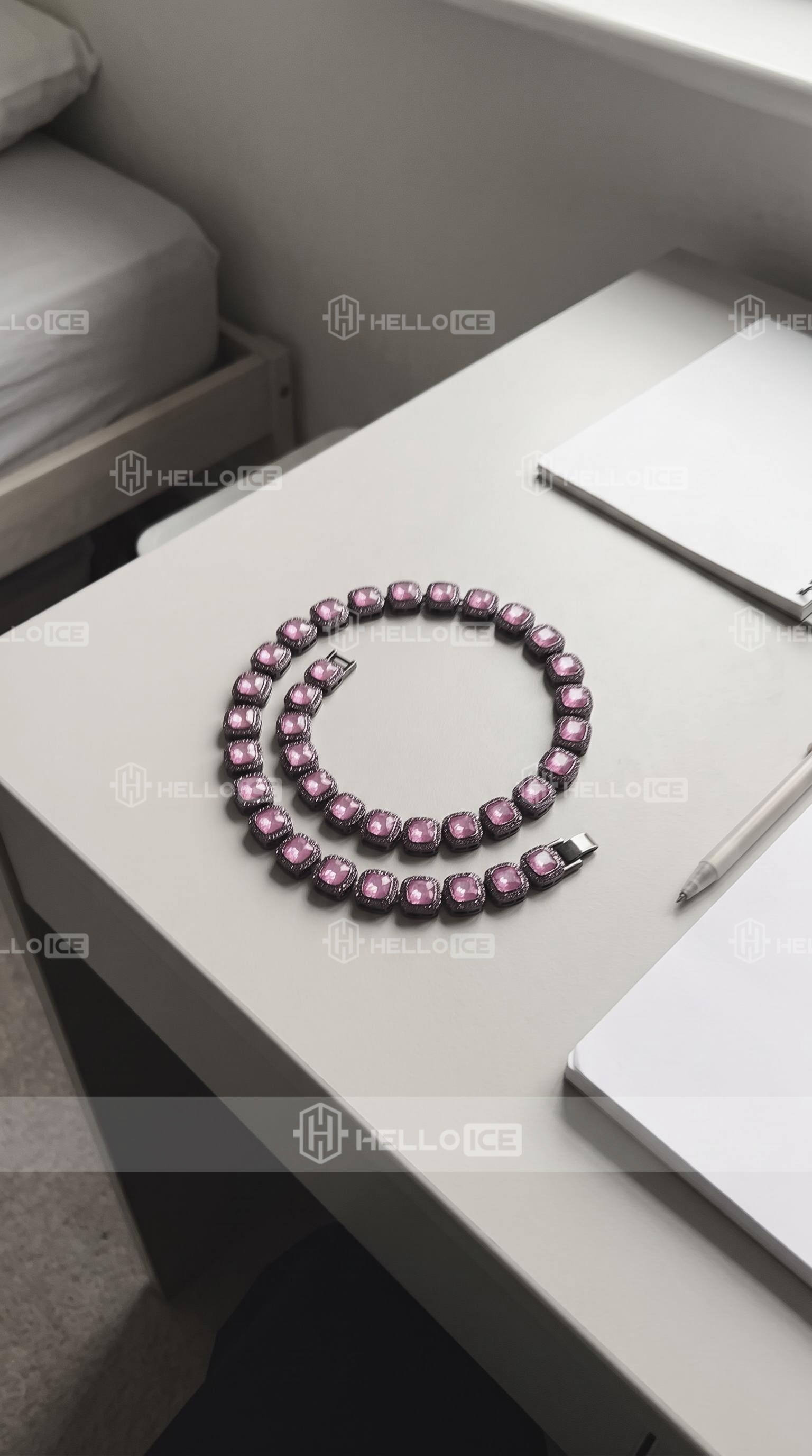 Helloice Review Image