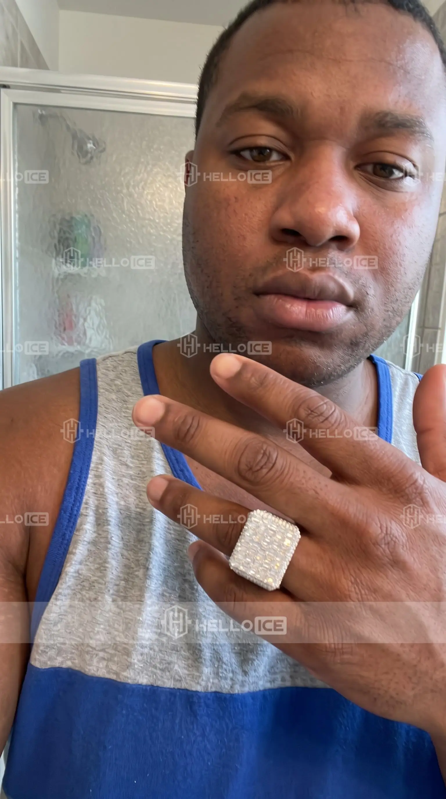 Helloice Review Image