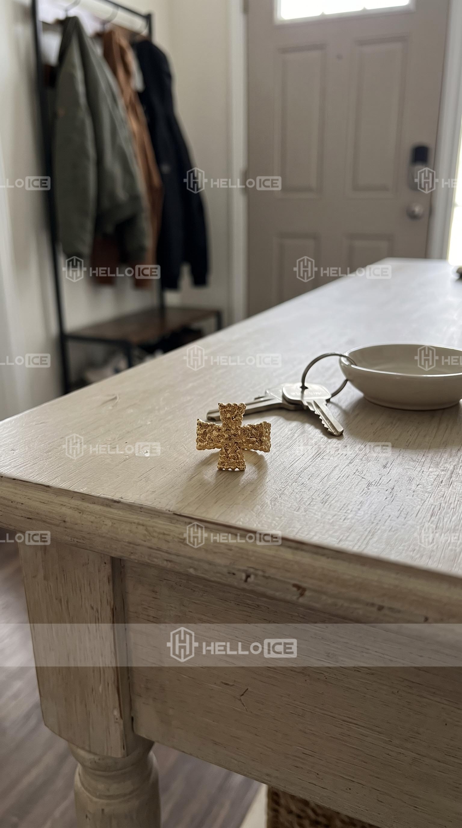 Helloice Review Image