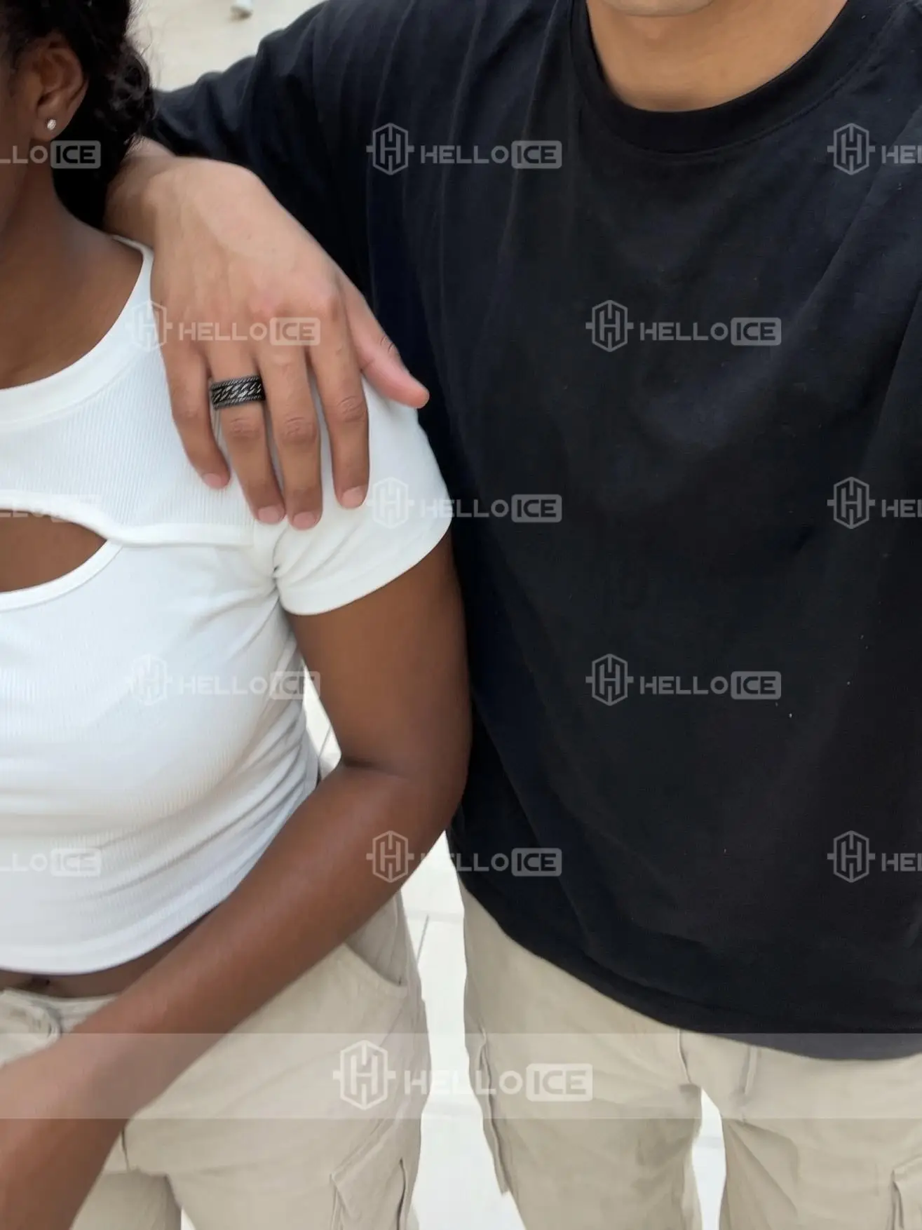 Helloice Review Image