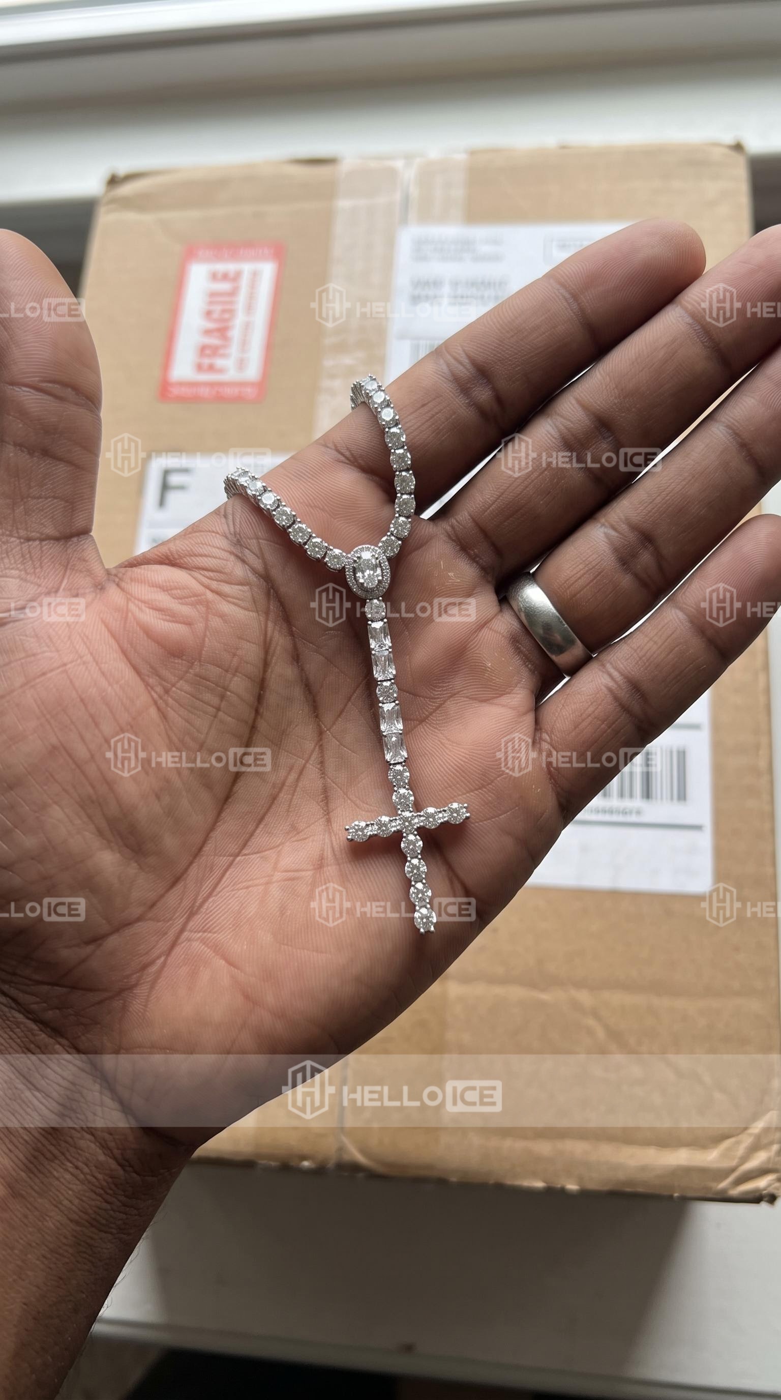 Helloice Review Image