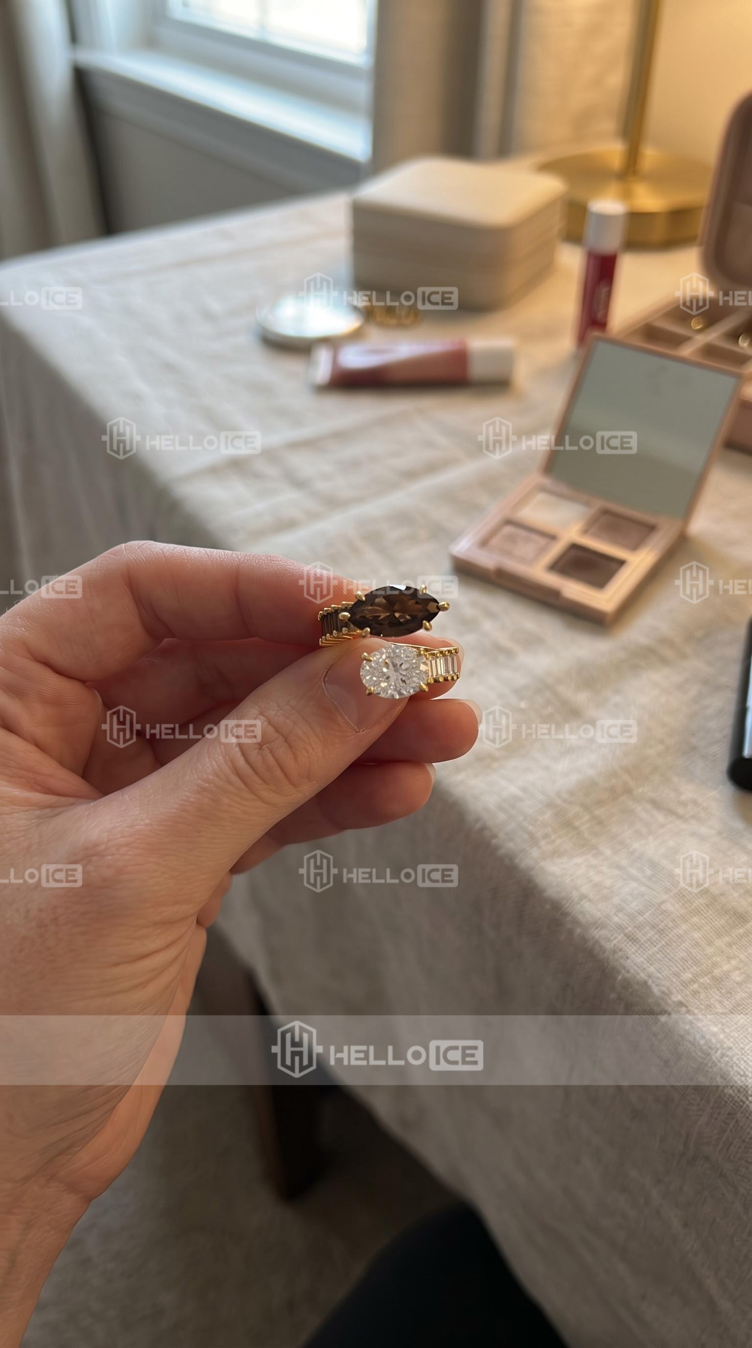 Helloice Review Image