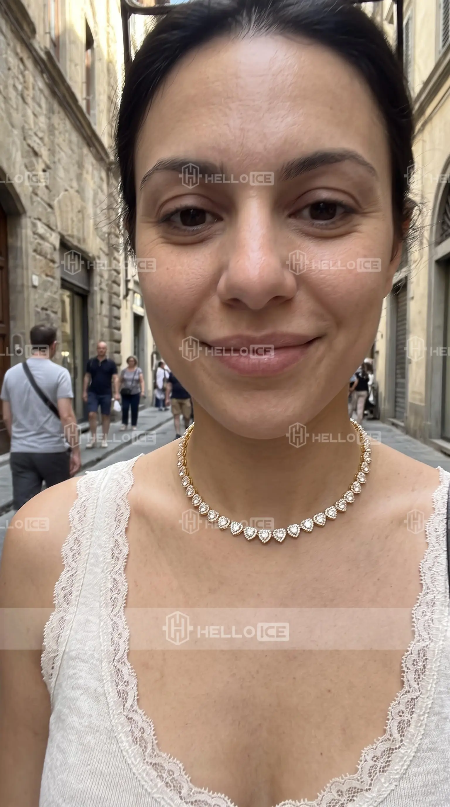 Helloice Review Image