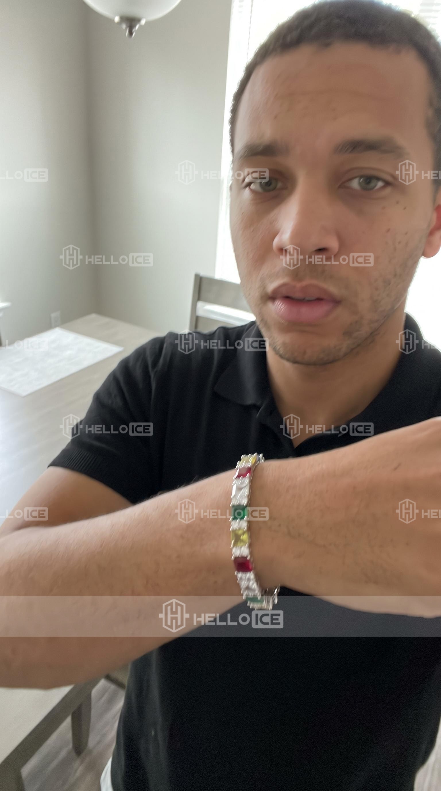 Helloice Review Image