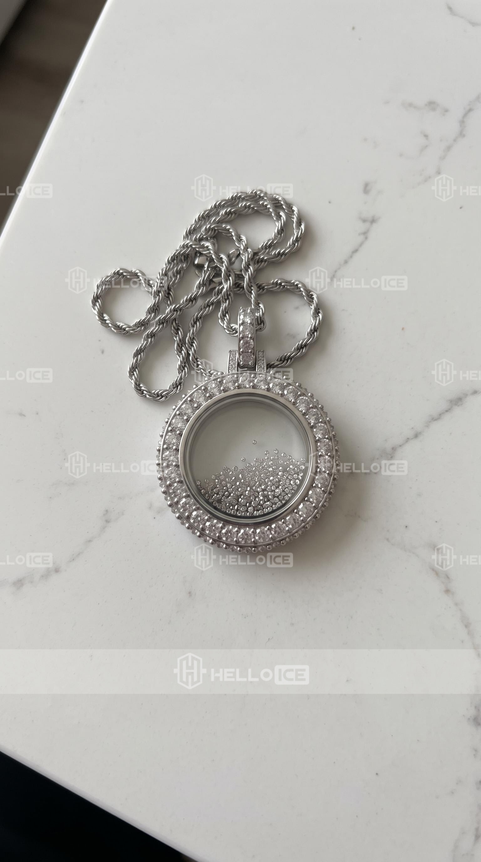Helloice Review Image