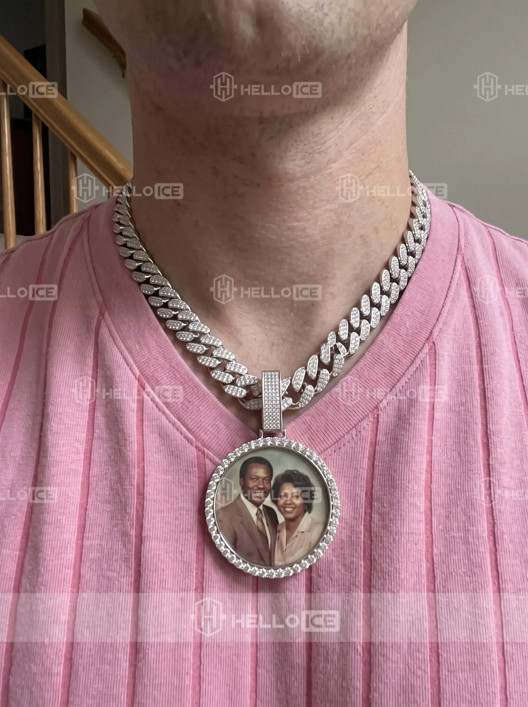 Helloice Review Image