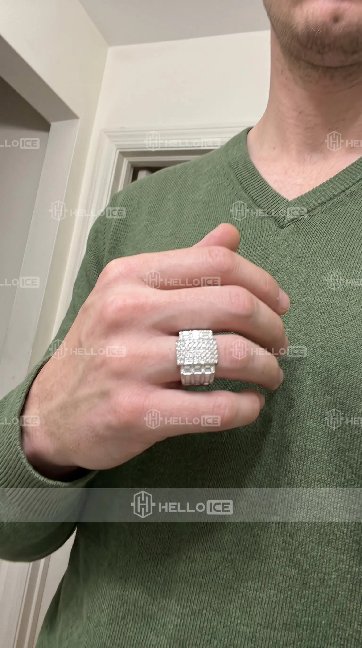 Helloice Review Image