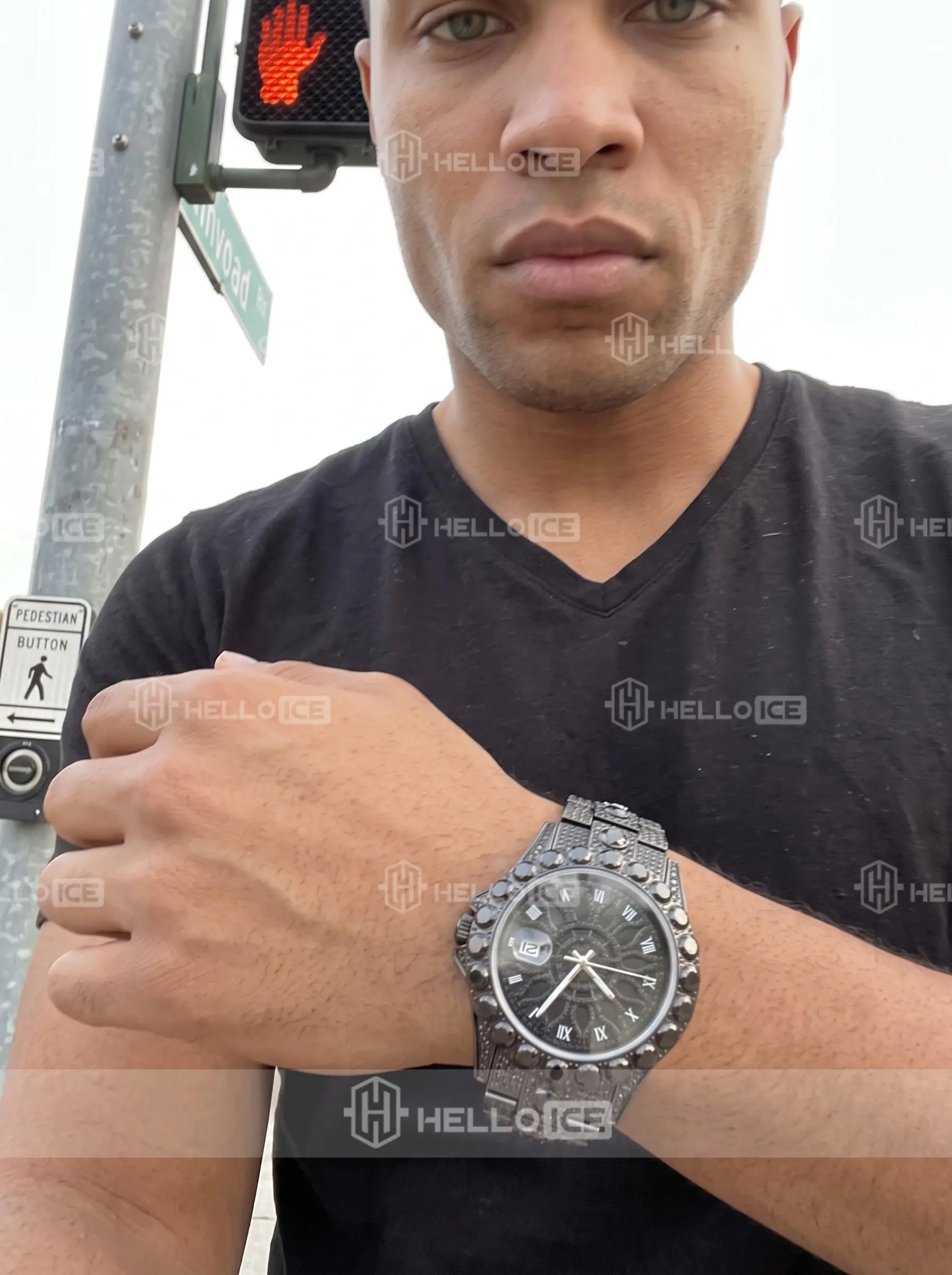 Helloice Review Image
