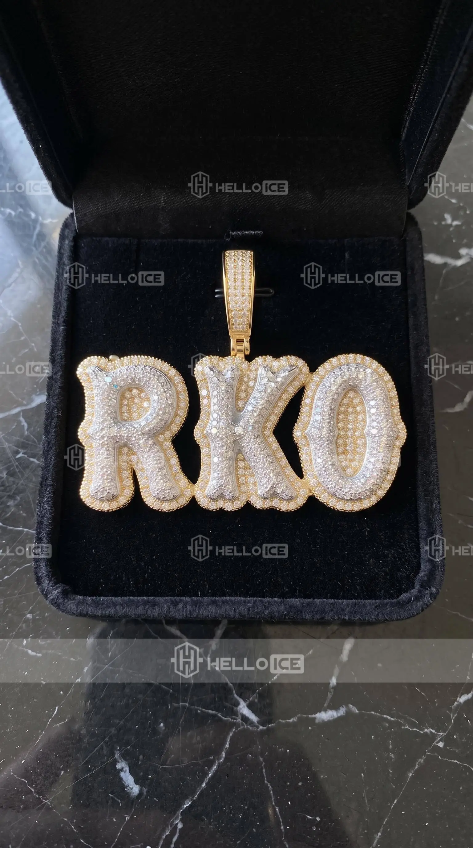 Helloice Review Image