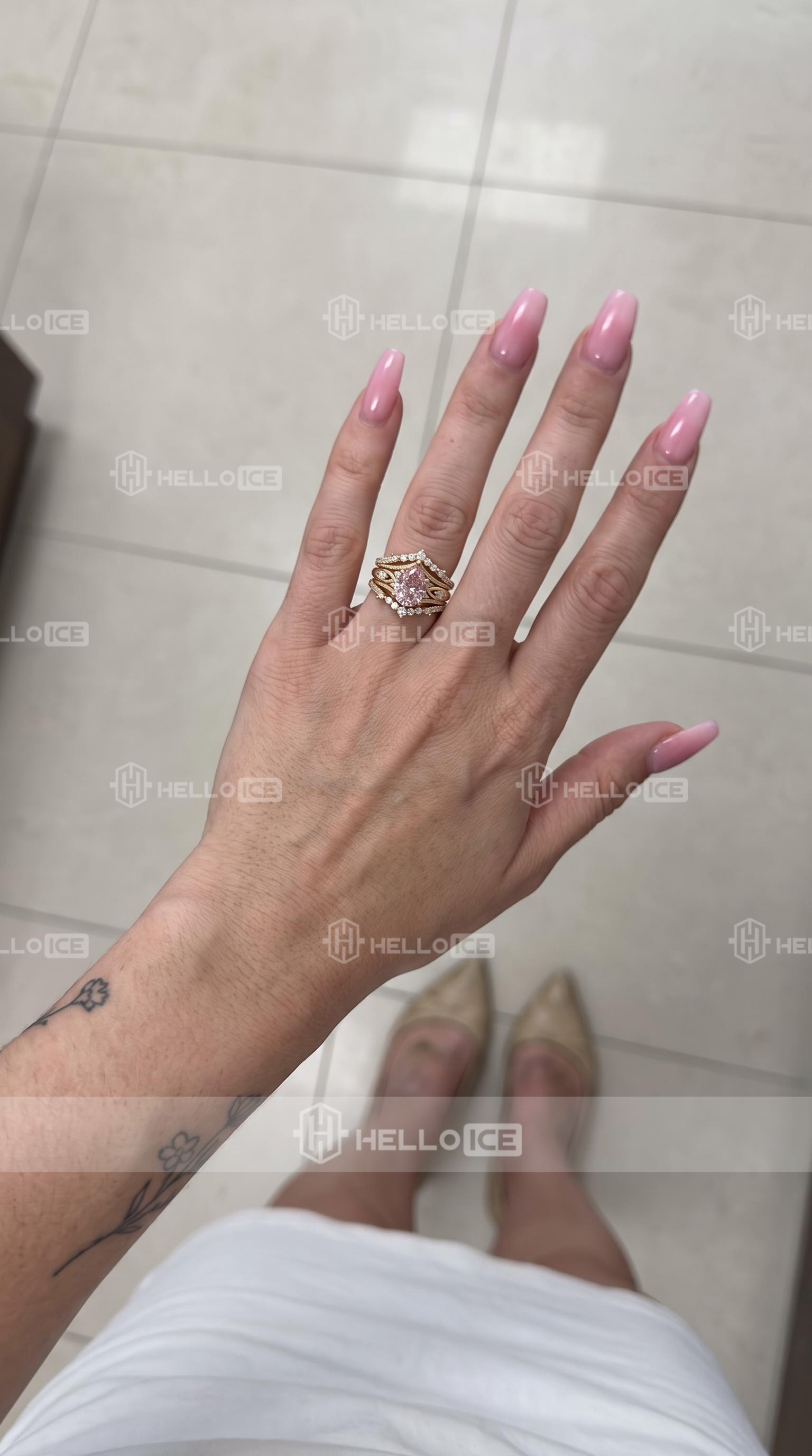 Helloice Review Image