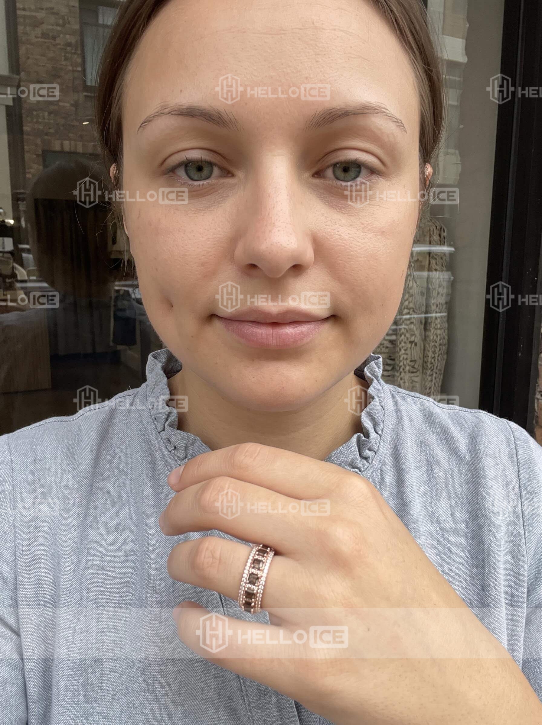 Helloice Review Image