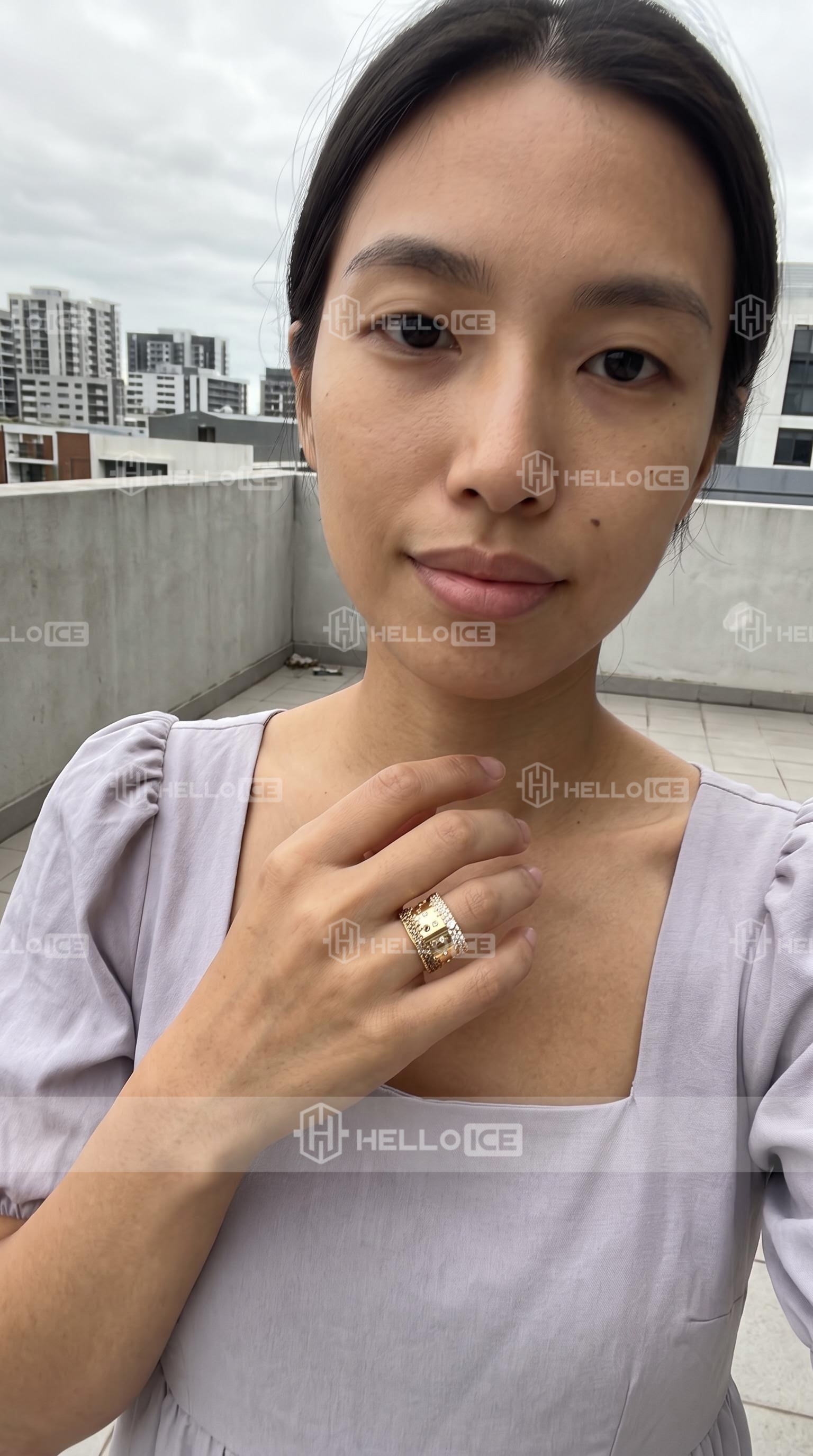 Helloice Review Image