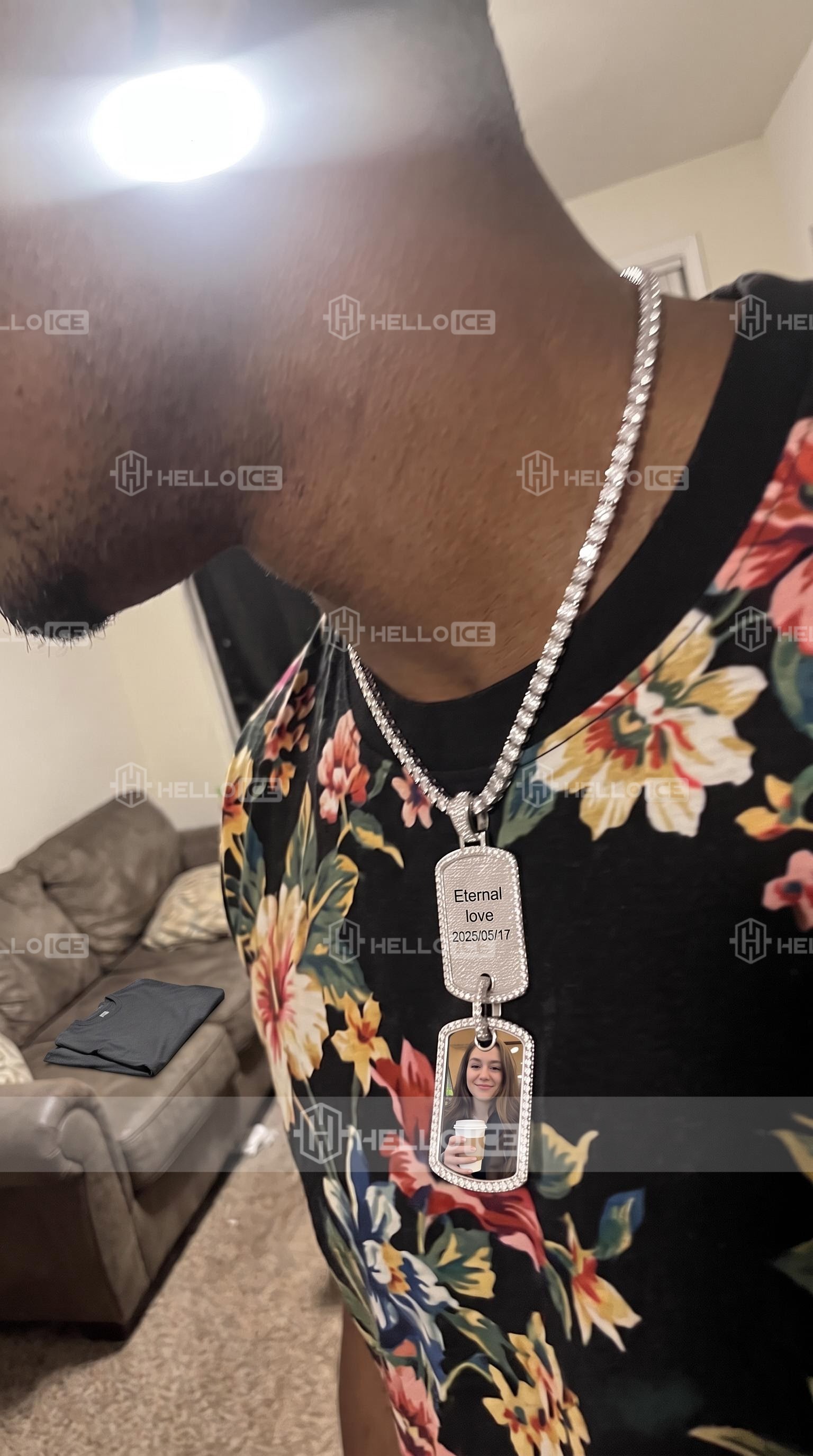 Helloice Review Image