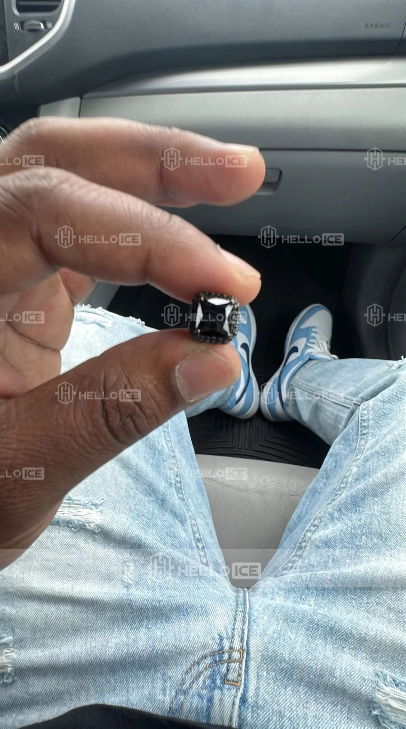 Helloice Review Image