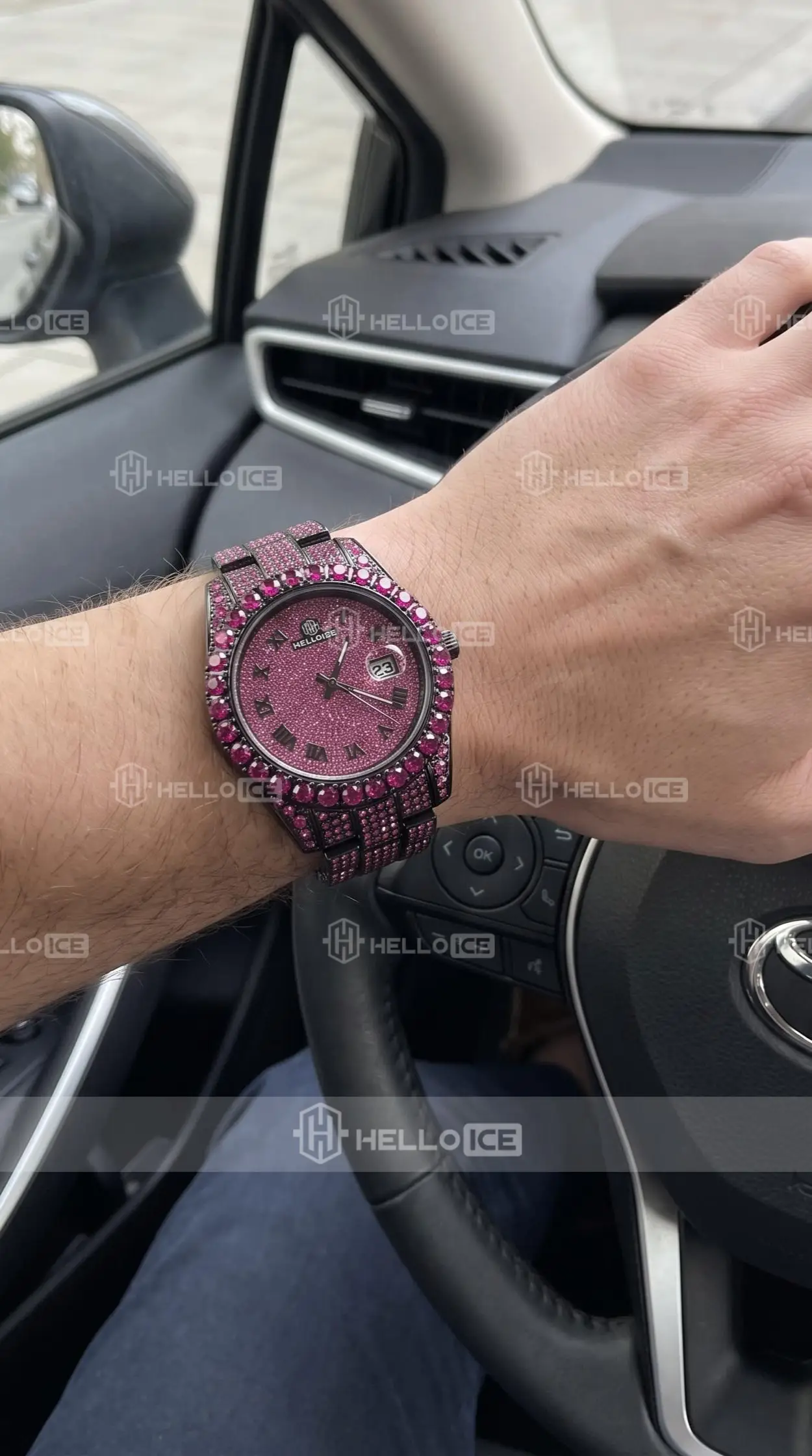 Helloice Review Image