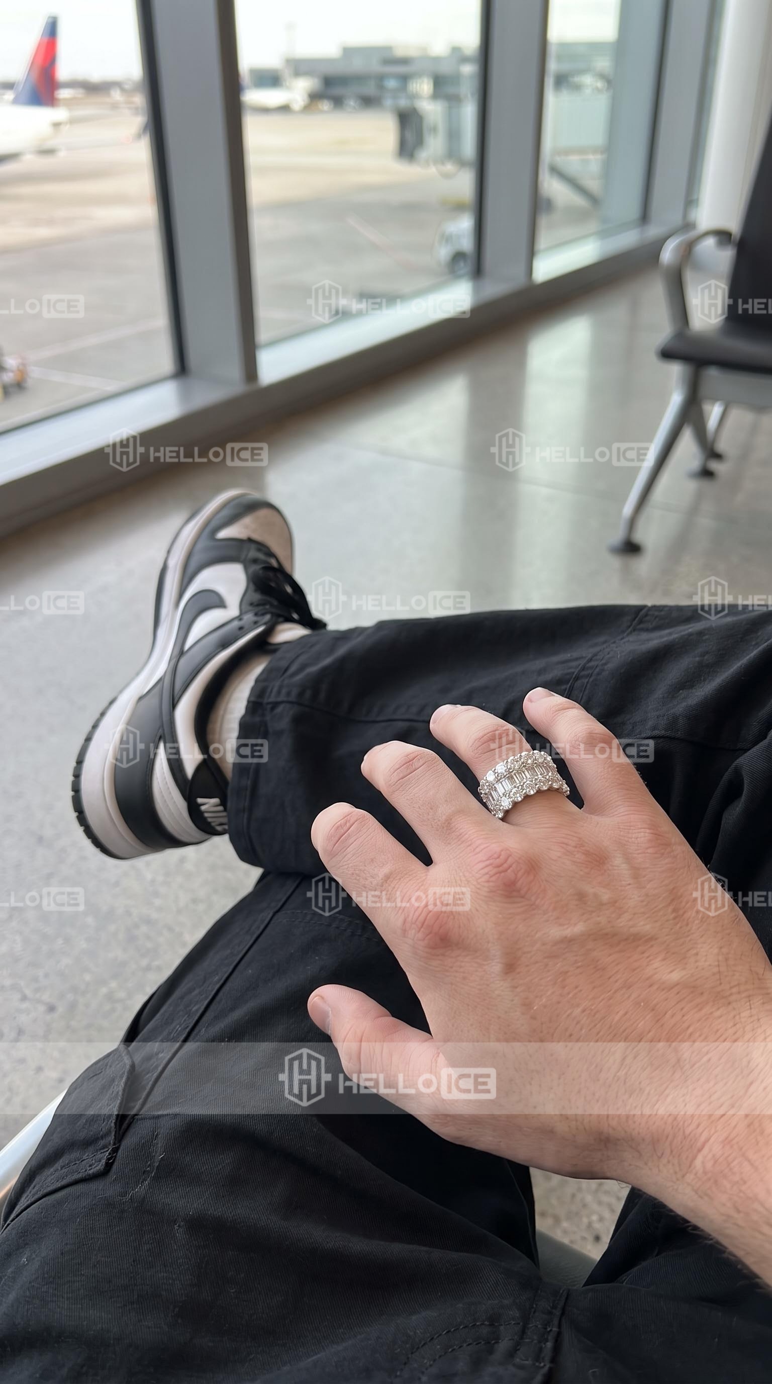 Helloice Review Image