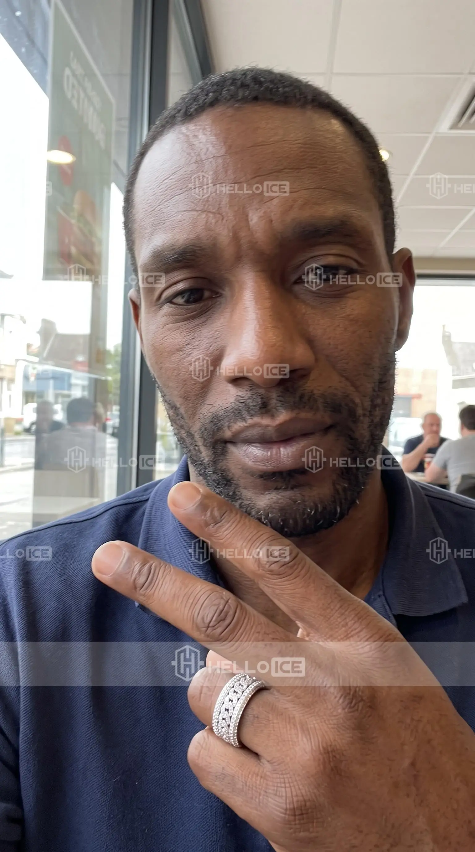 Helloice Review Image
