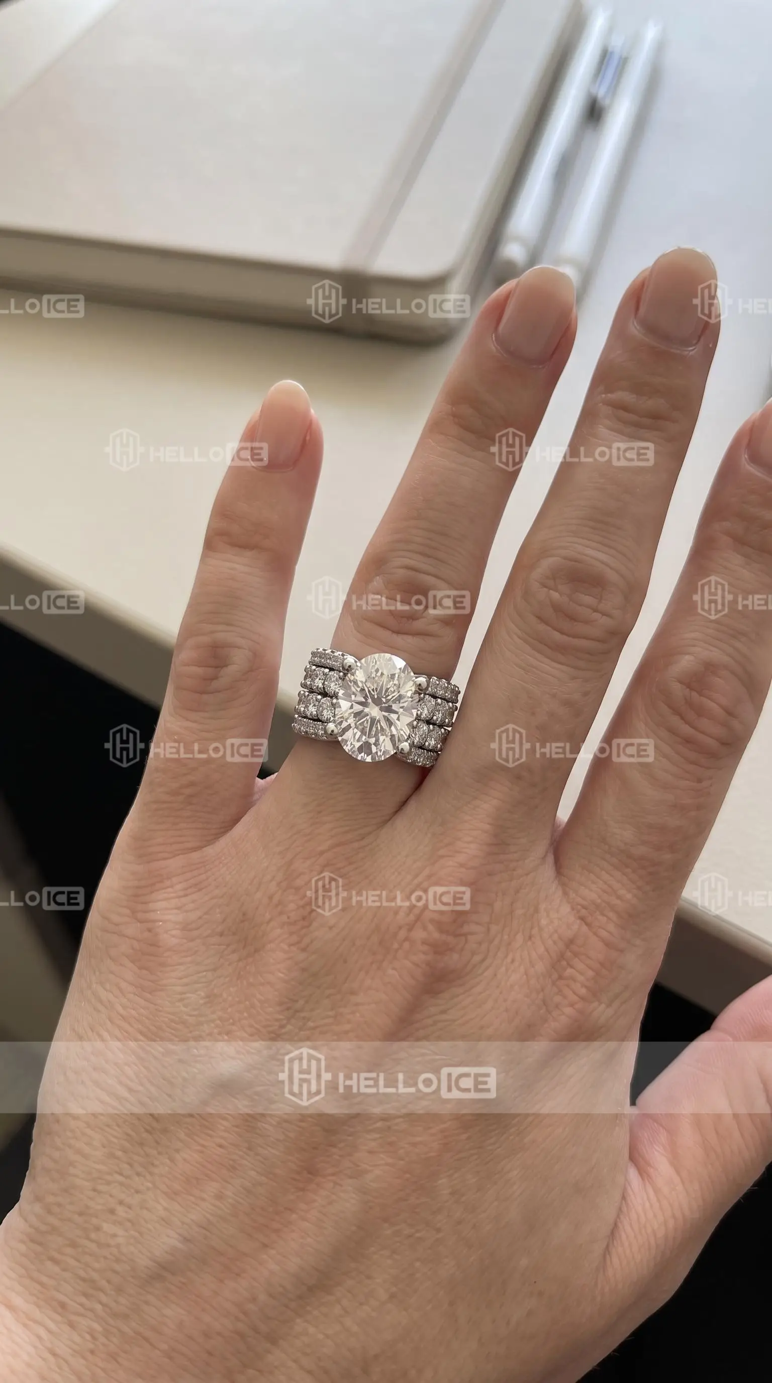 Helloice Review Image