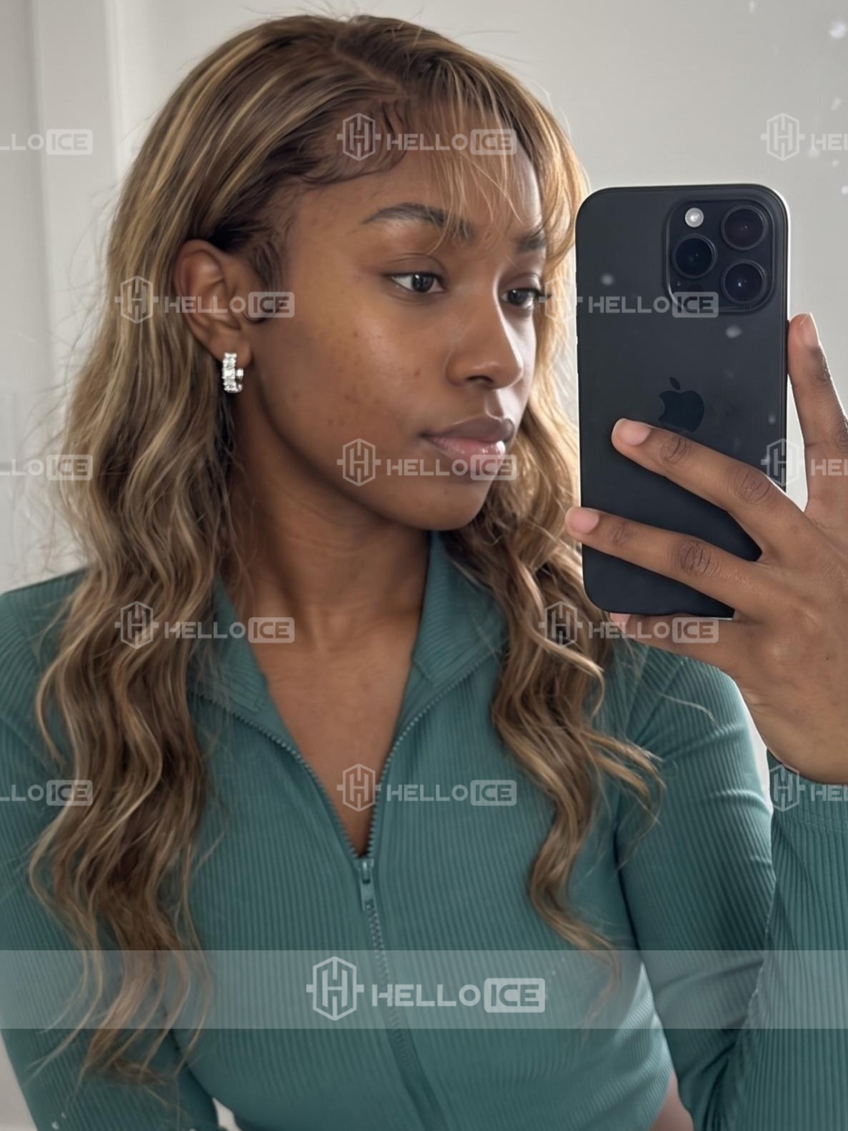 Helloice Review Image