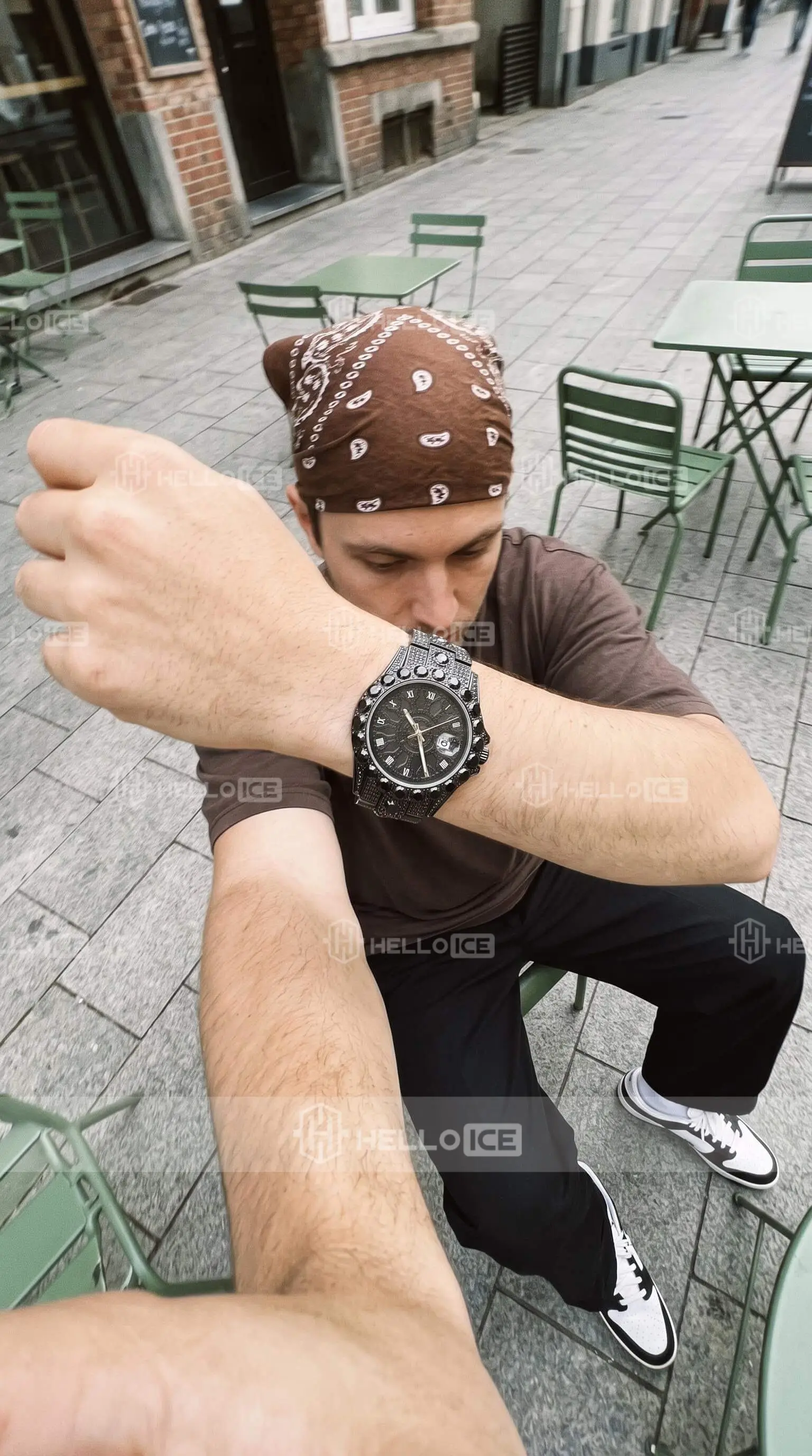 Helloice Review Image