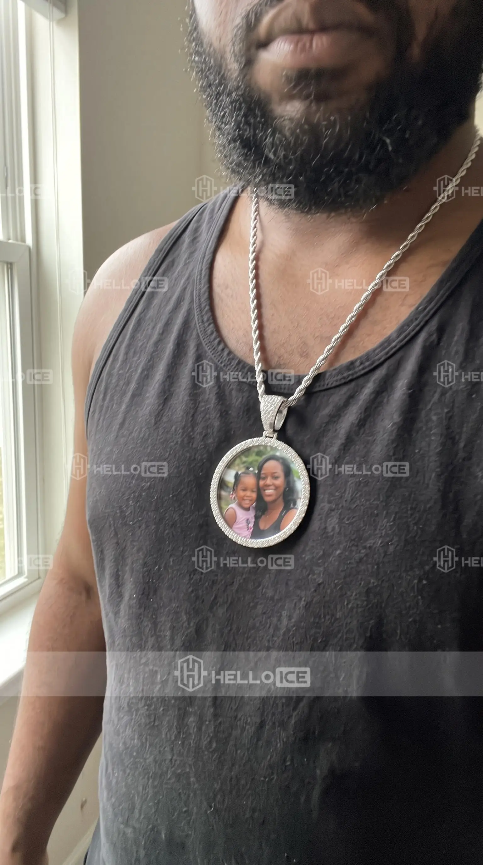 Helloice Review Image