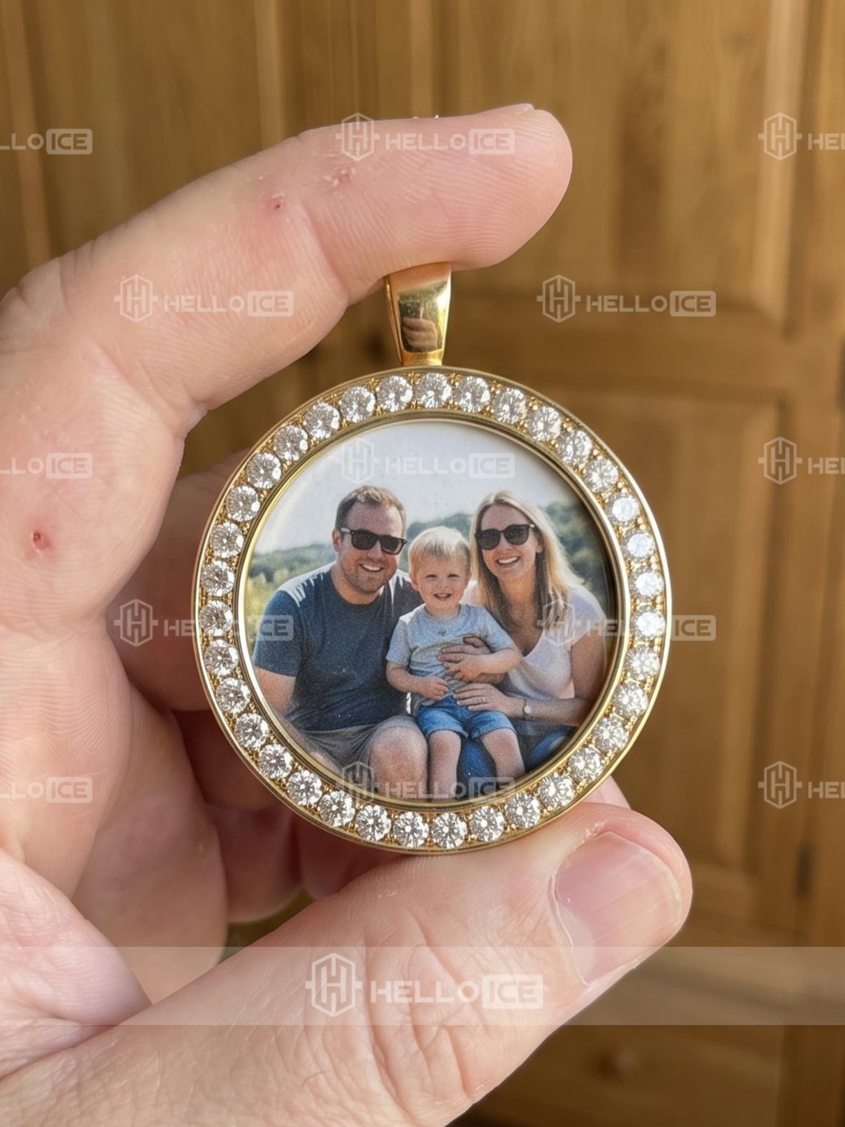 Helloice Review Image